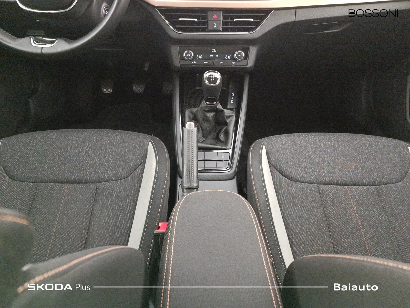 14 - Skoda Kamiq 1.0 tsi 95cv black dots