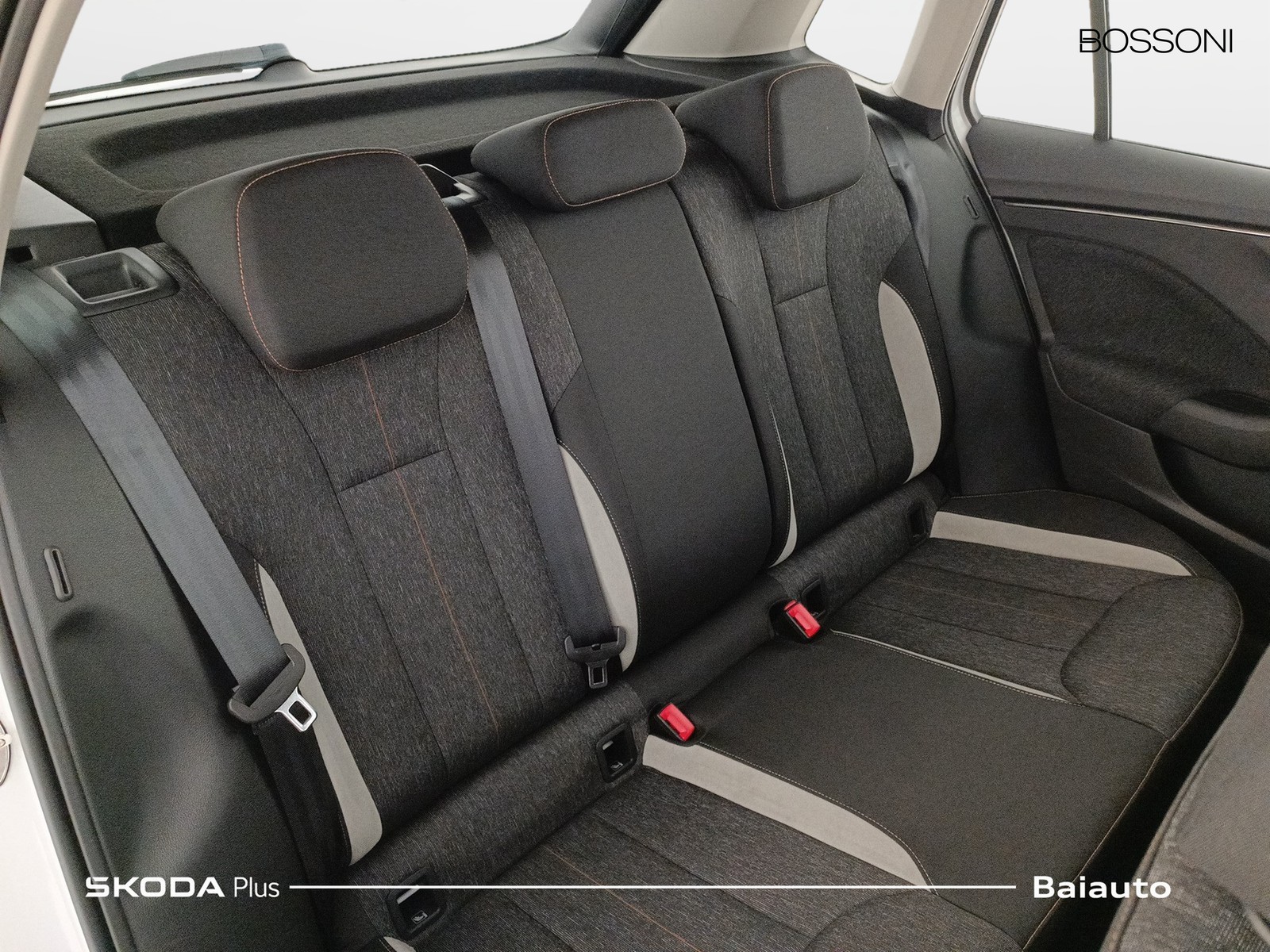 21 - Skoda Kamiq 1.0 tsi 95cv black dots