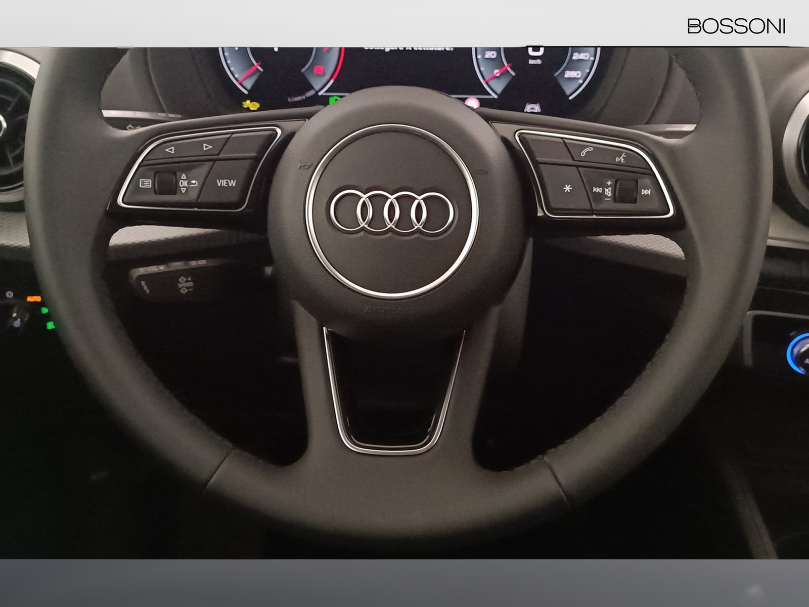 16 - Audi Q2 35 1.5 tfsi s line edition s tronic