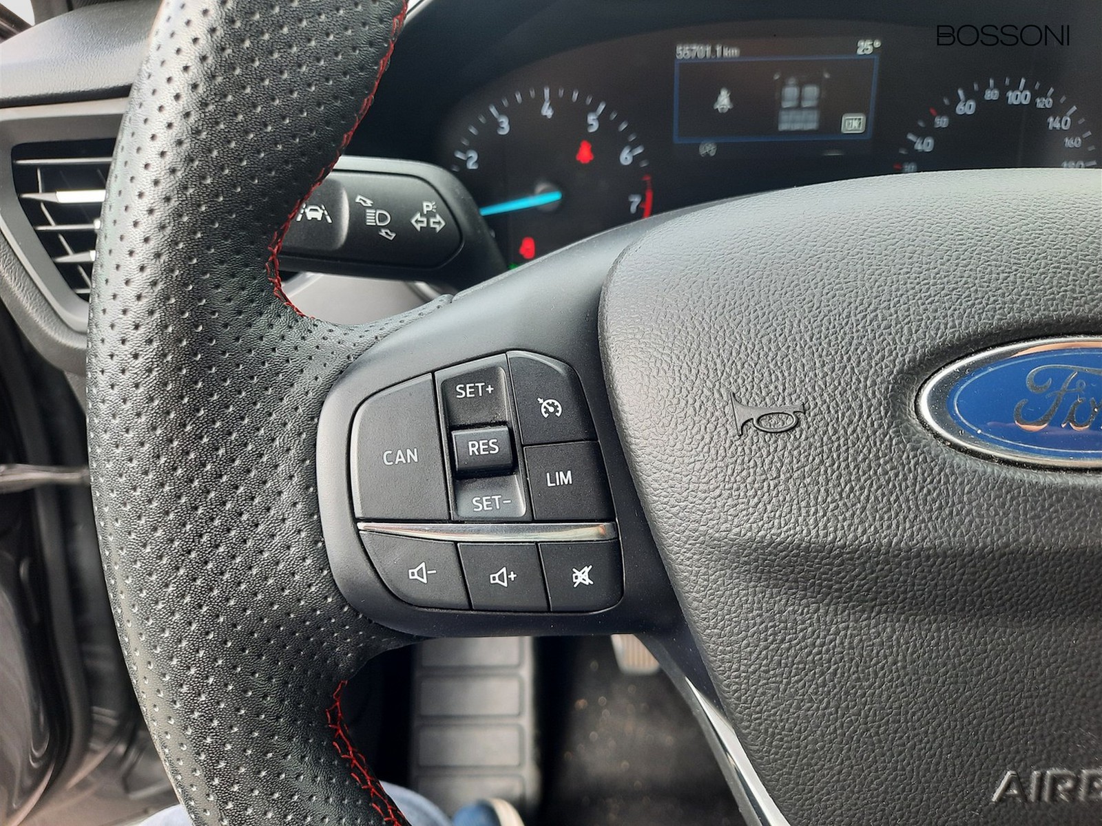 18 - Ford Focus 5 porte 1.0 ecoboost hybrid 125cv st-line style