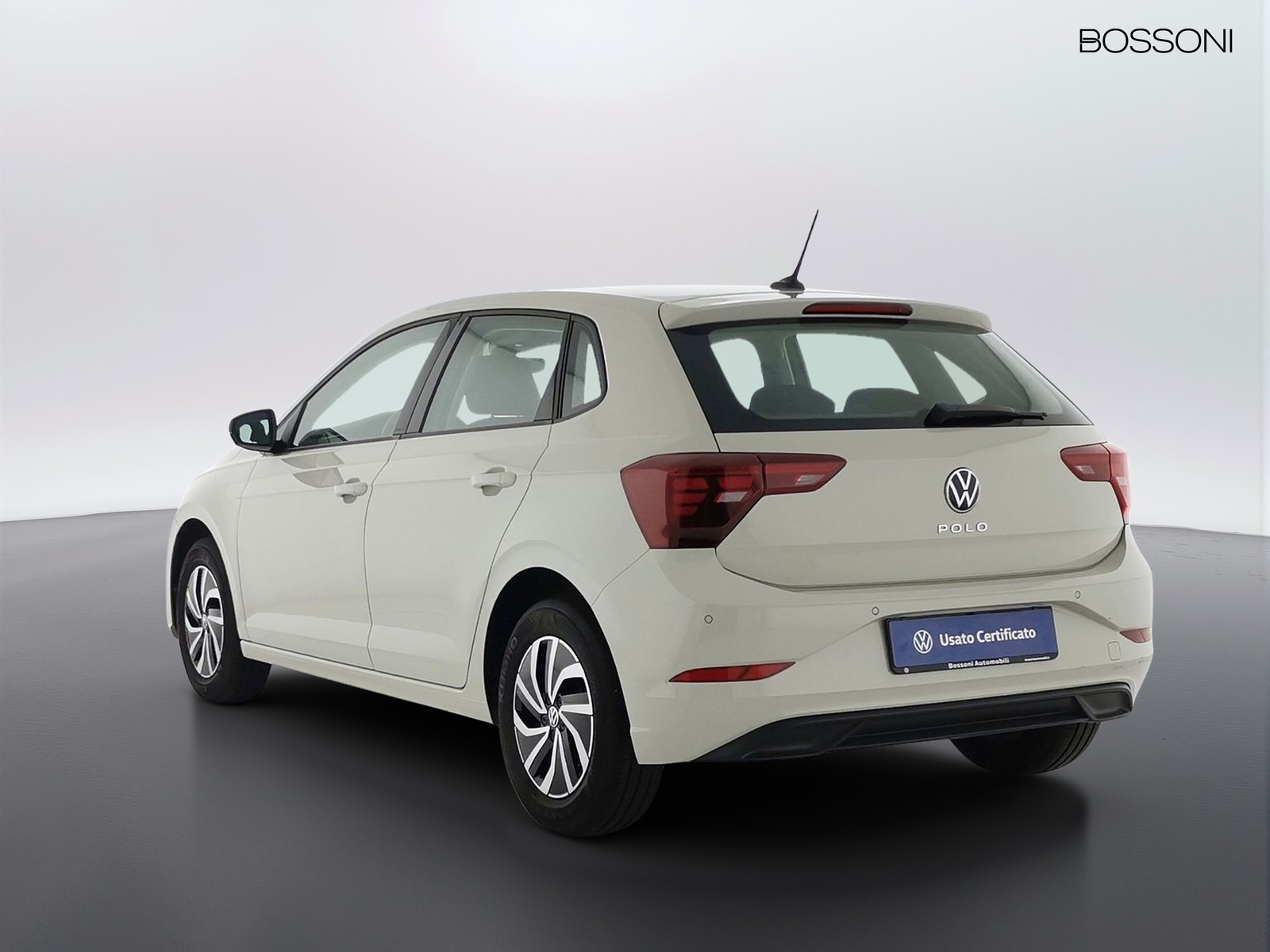 4 - Volkswagen Polo 1.0 80cv life