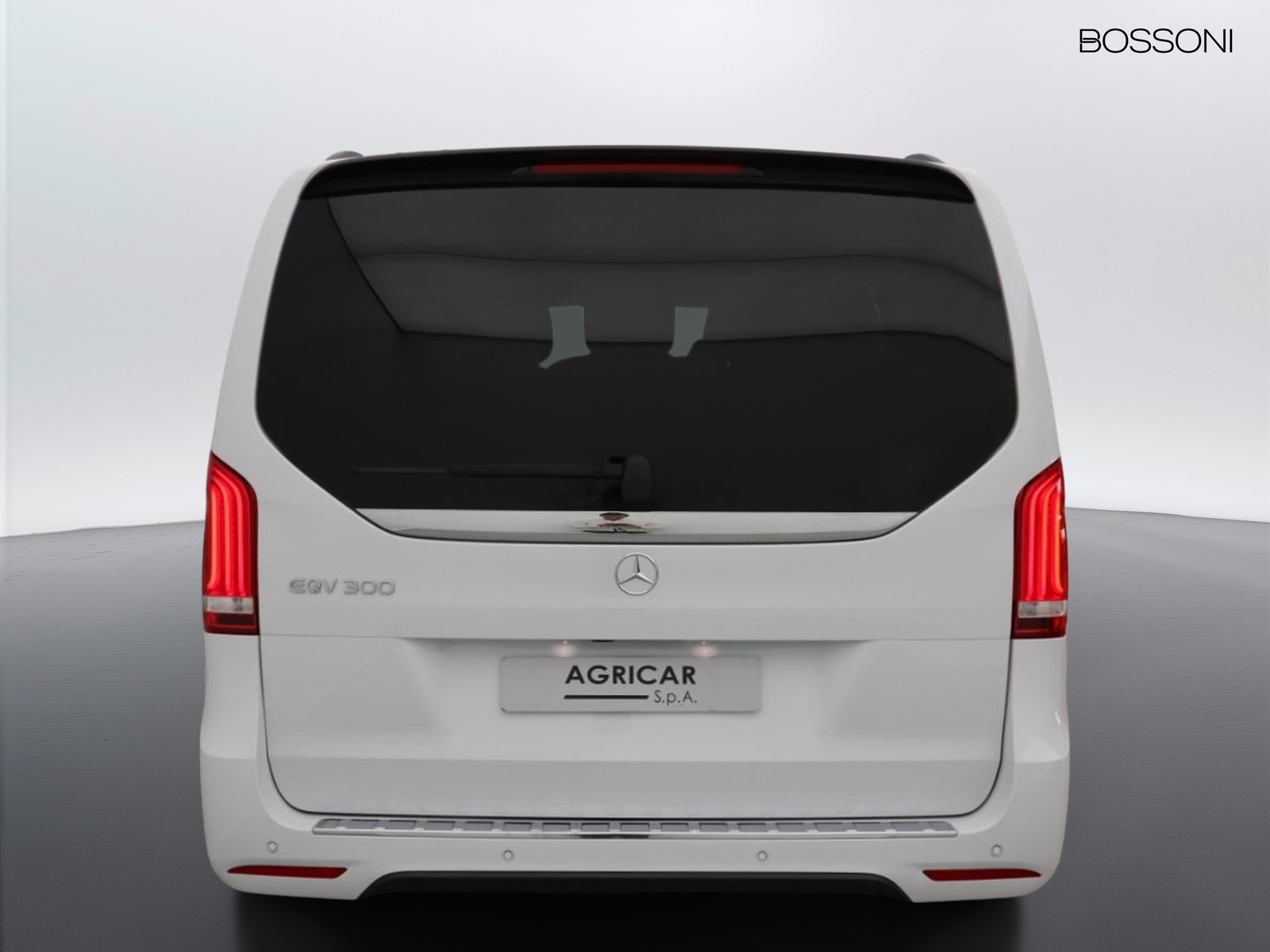 5 - Mercedes Vans EQV long 300