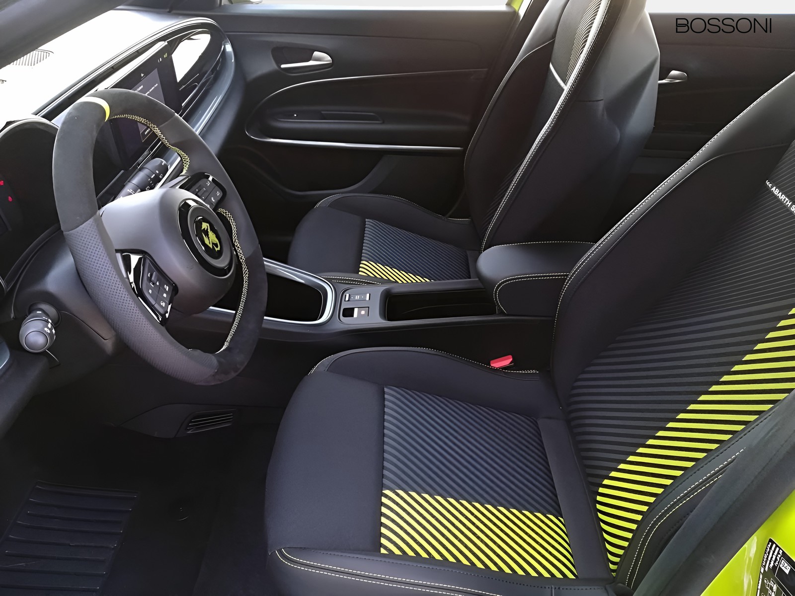9 - Abarth 600e 54kwh turismo