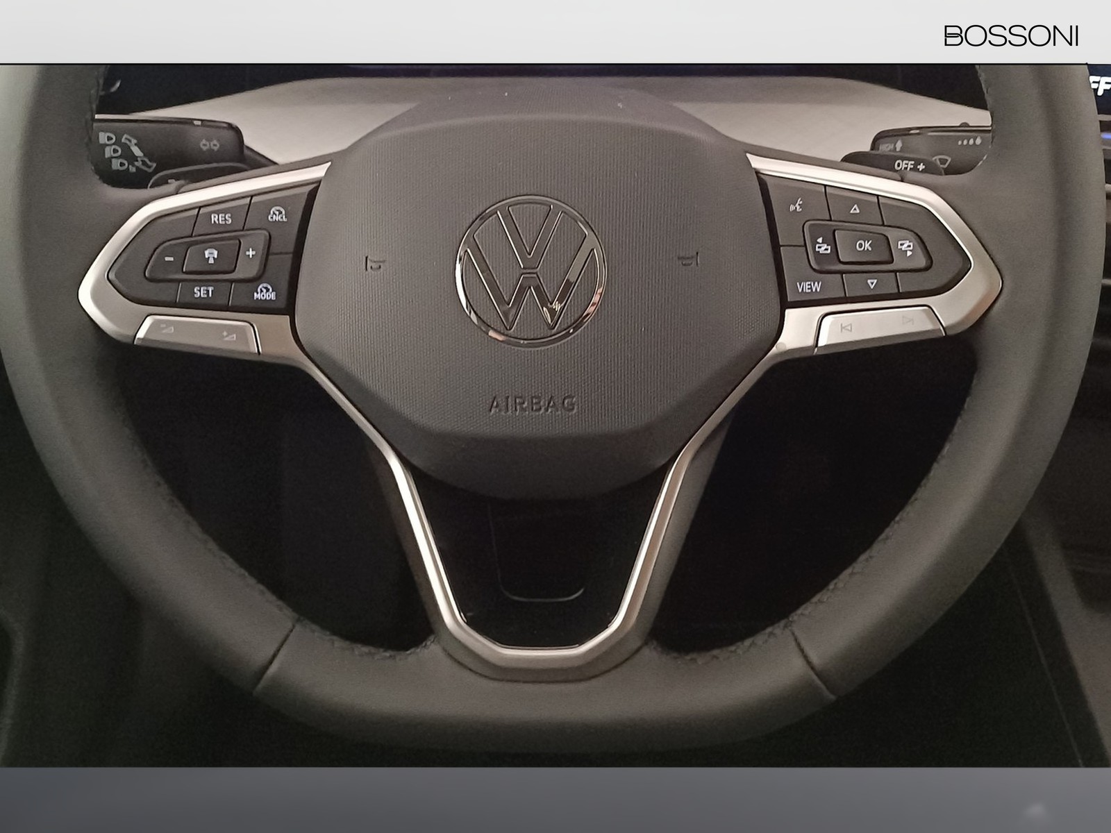 16 - Volkswagen Golf 1.5 etsi act 115cv edition plus dsg