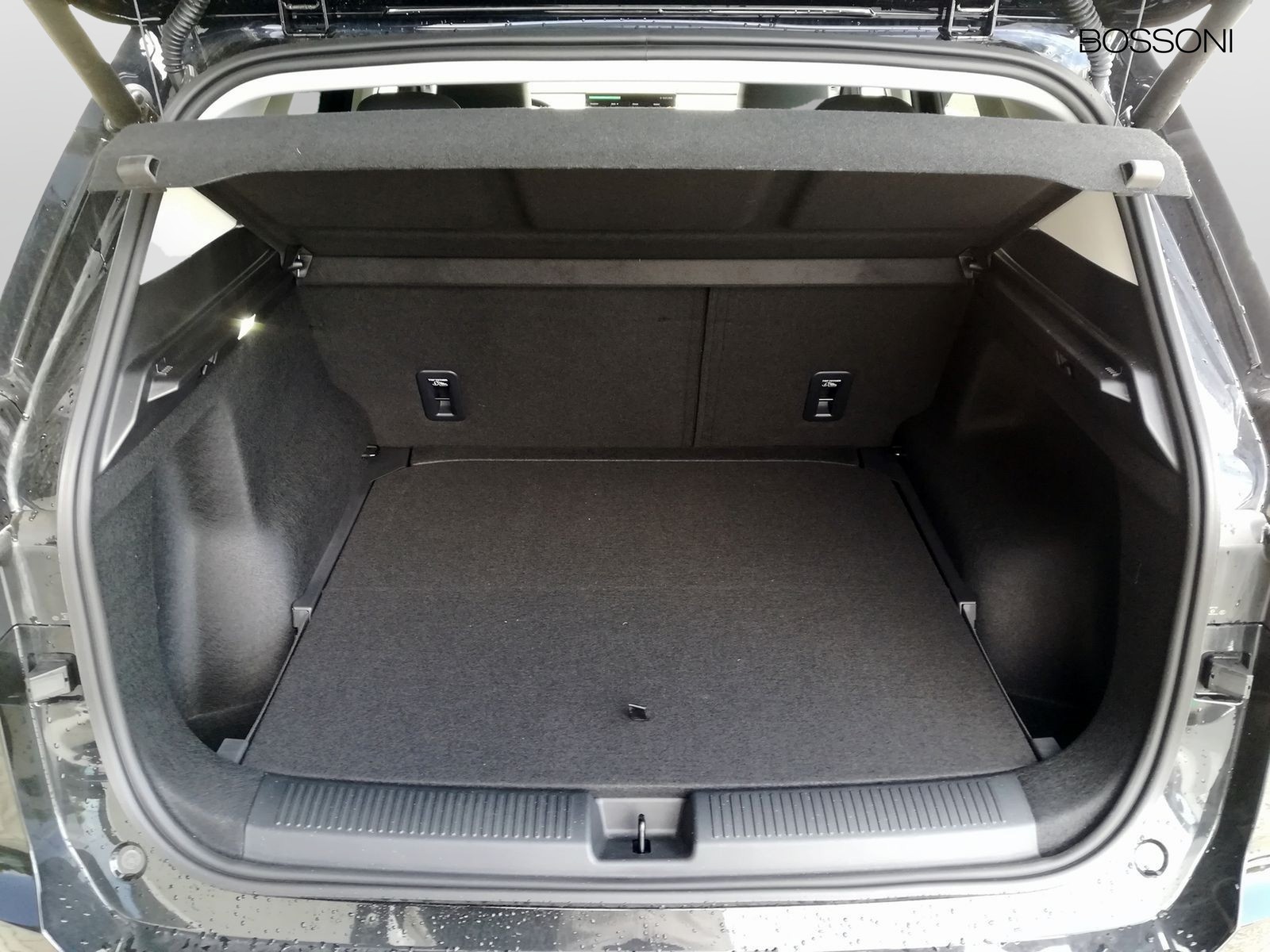 6 - Mg MGS5 EV ev luxury 64