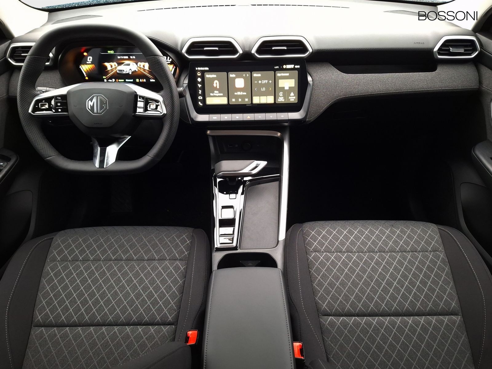 8 - Mg ZS 1.5 hybrid+ comfort auto