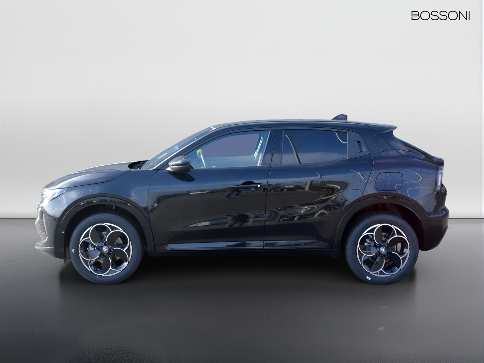 24 - Alfa Romeo Junior 1.2 hybrid 145cv ibrida q4 edct6