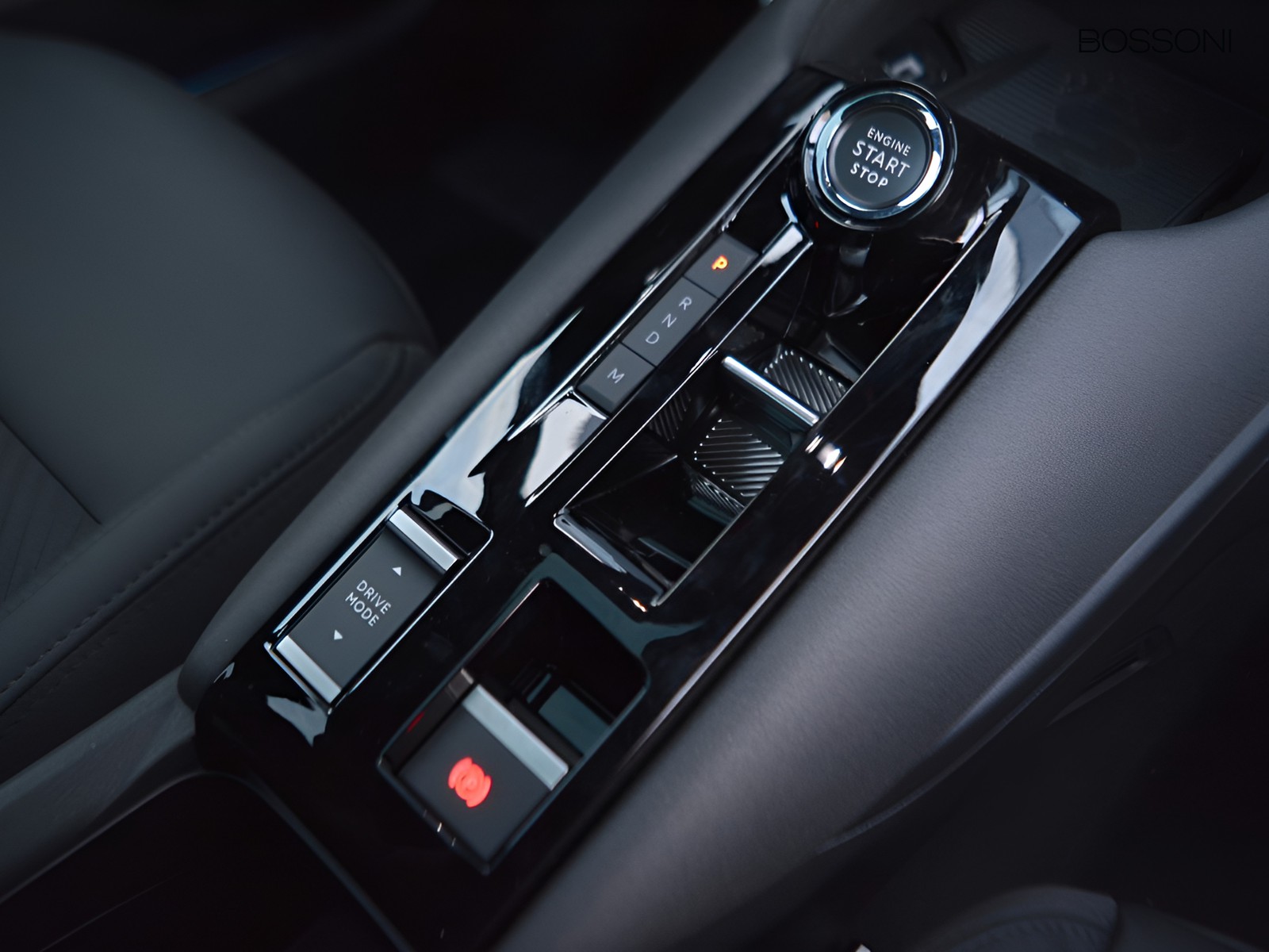 12 - Alfa Romeo Junior 1.2 hybrid 145cv ibrida q4 edct6
