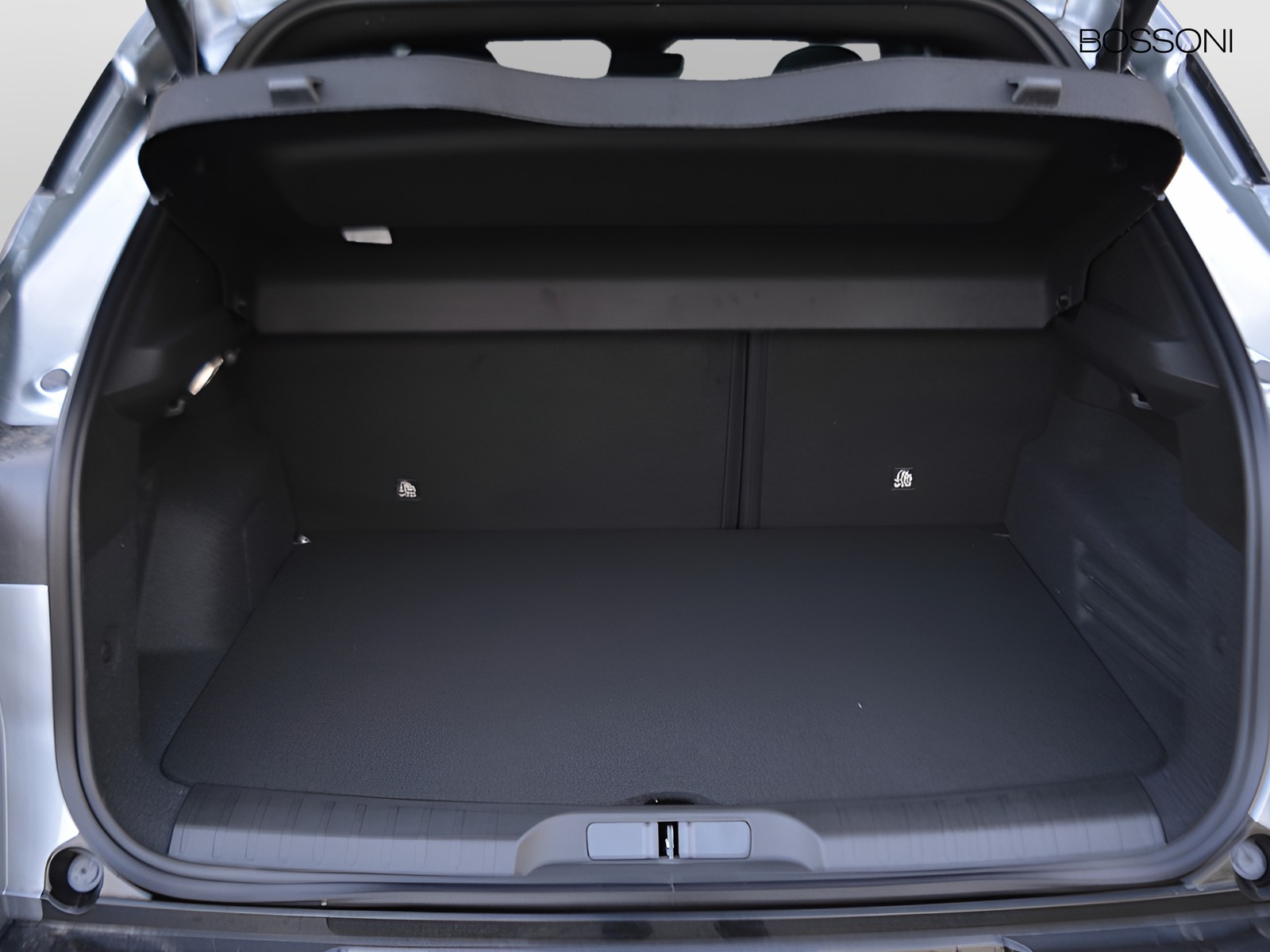 16 - Alfa Romeo Junior 1.2 hybrid 145cv ibrida q4 edct6