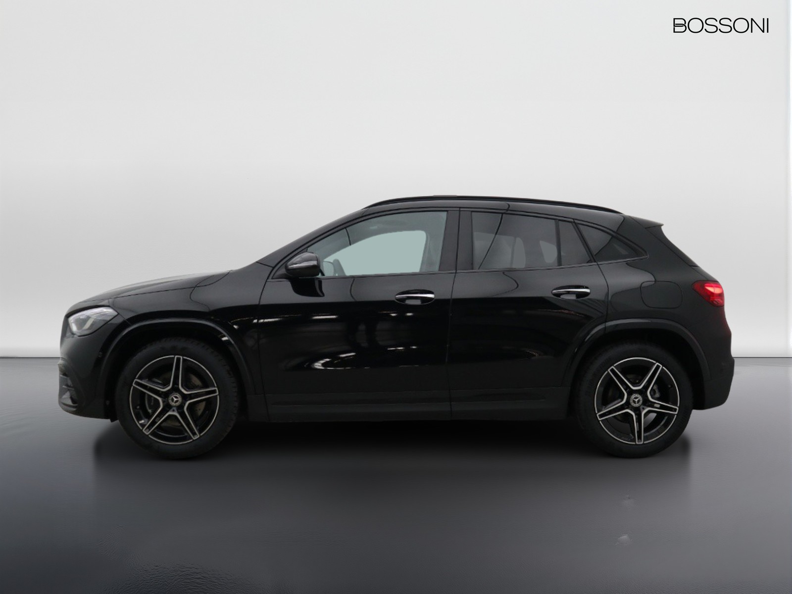 3 - Mercedes GLA 200 d amg line premium 4matic 8g-dct
