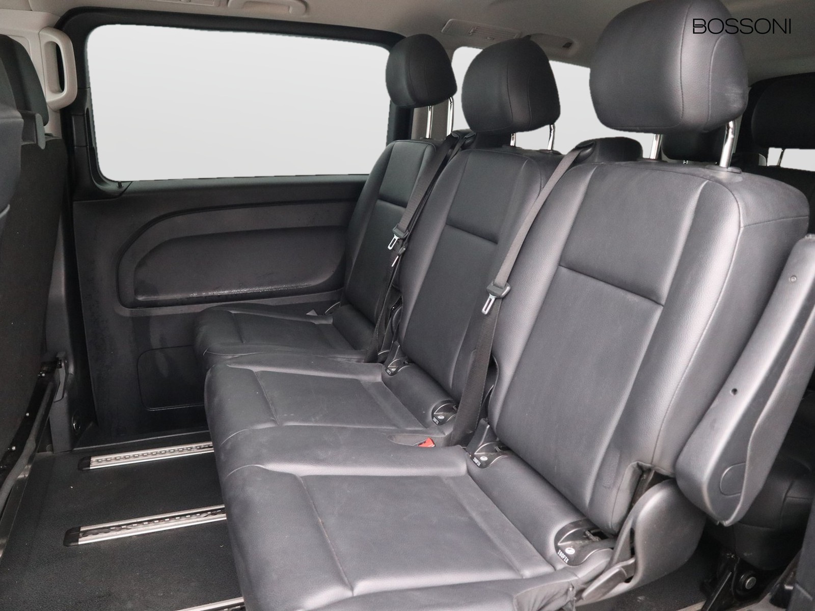 8 - Mercedes Vans Vito 114 cdi long tourer pro auto my20