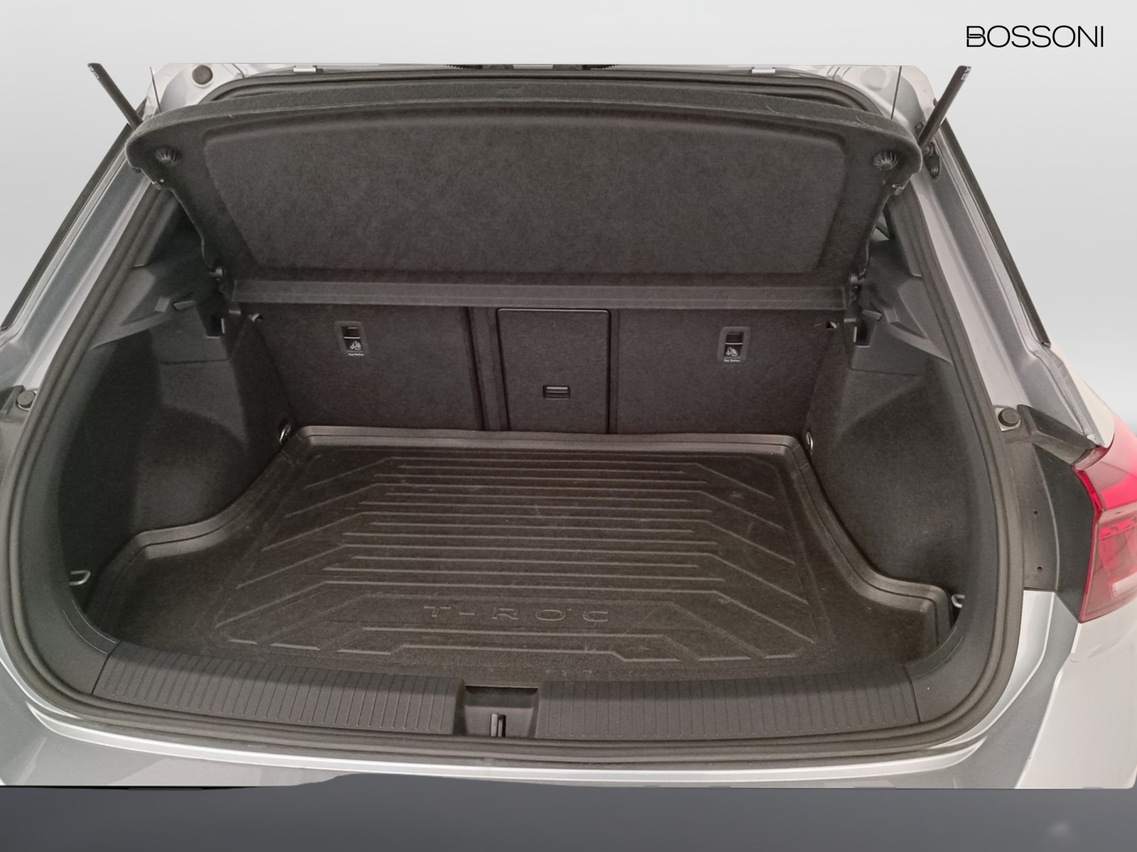 10 - Volkswagen T-Roc 2.0 tdi scr 150cv r line dsg