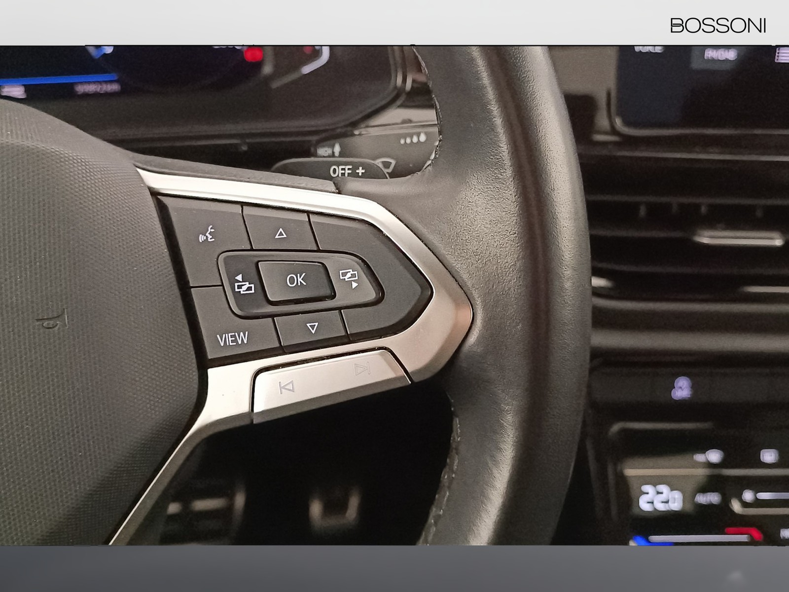 22 - Volkswagen T-Roc 2.0 tdi scr 150cv r line dsg
