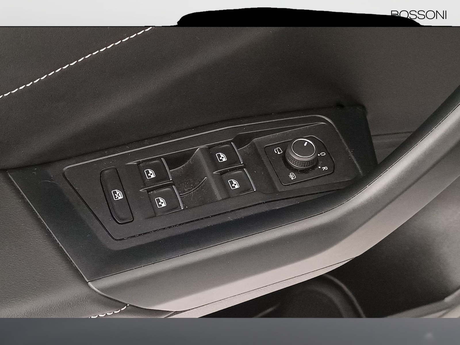 26 - Volkswagen T-Roc 2.0 tdi scr 150cv r line dsg