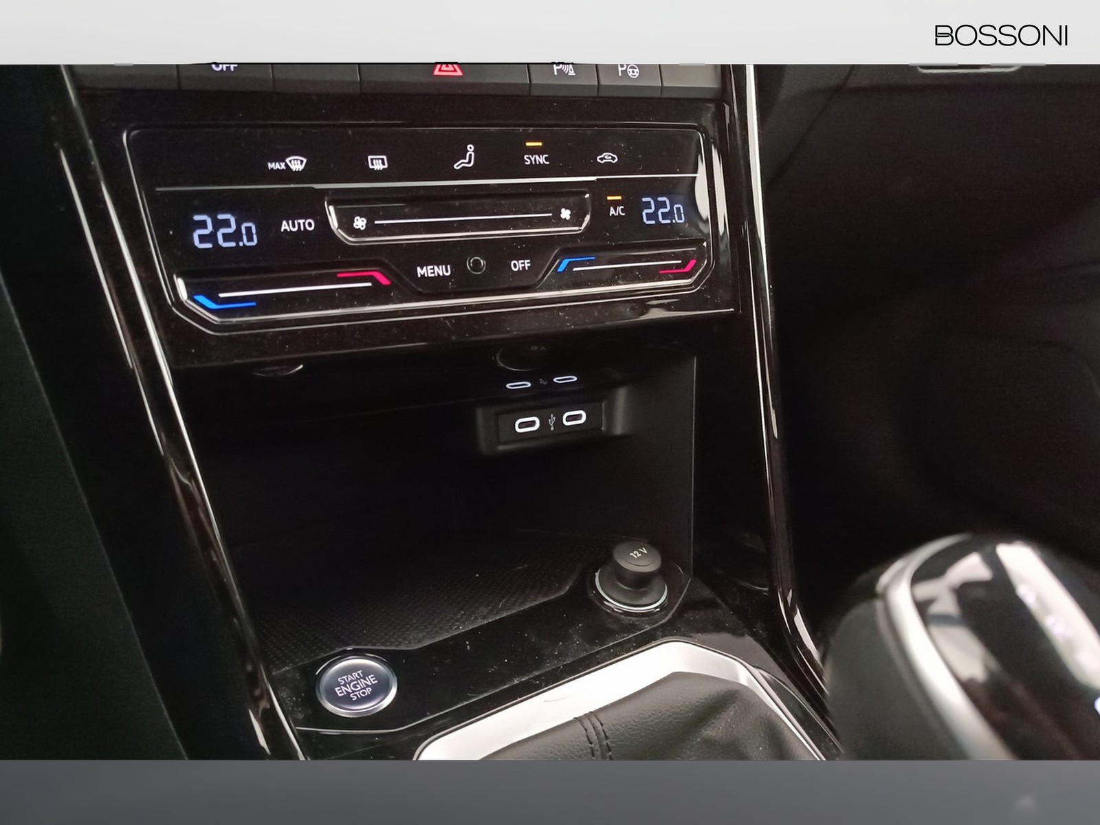 28 - Volkswagen T-Roc 2.0 tdi scr 150cv r line dsg