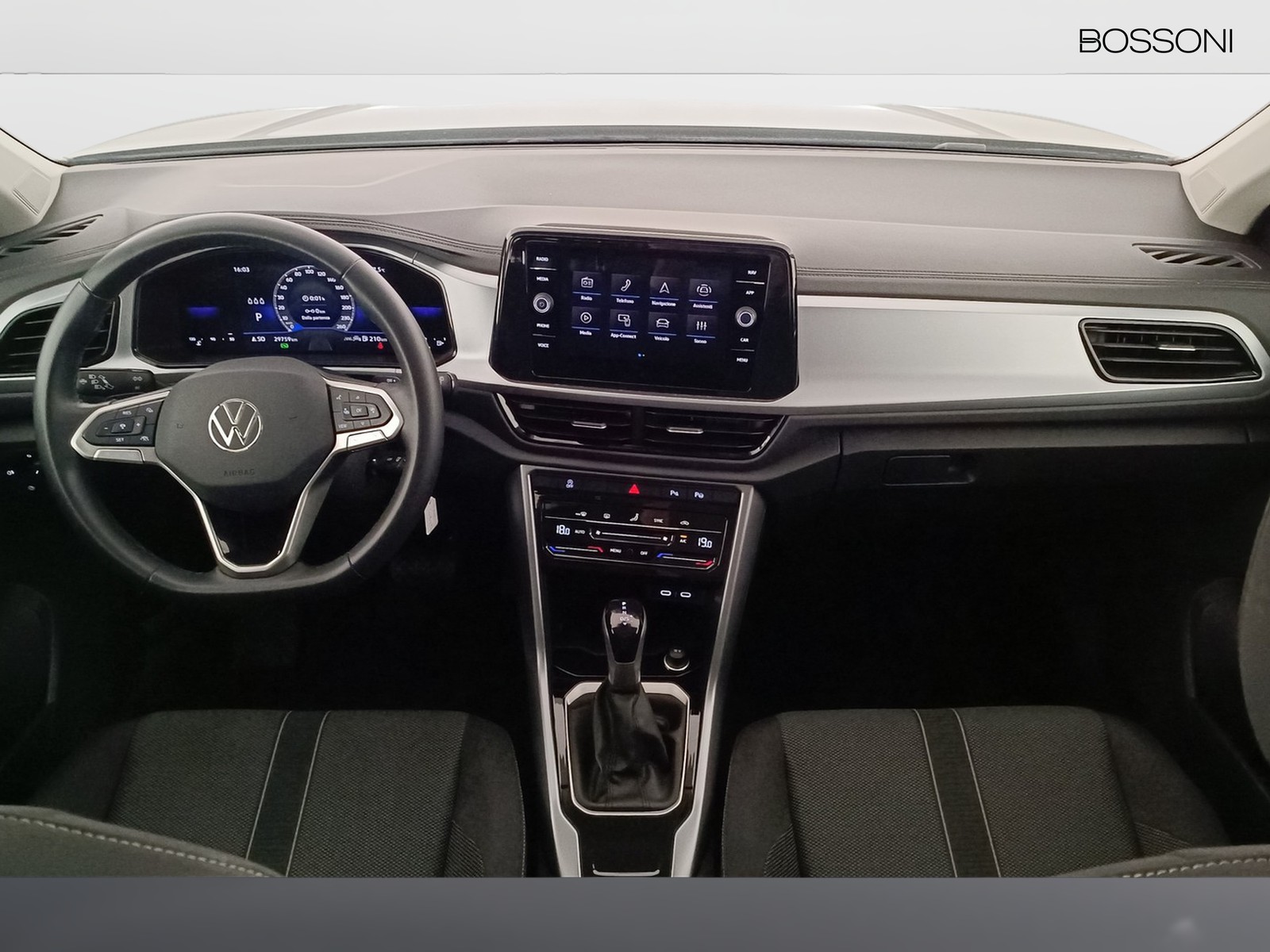 3 - Volkswagen T-Roc 1.5 tsi act life dsg