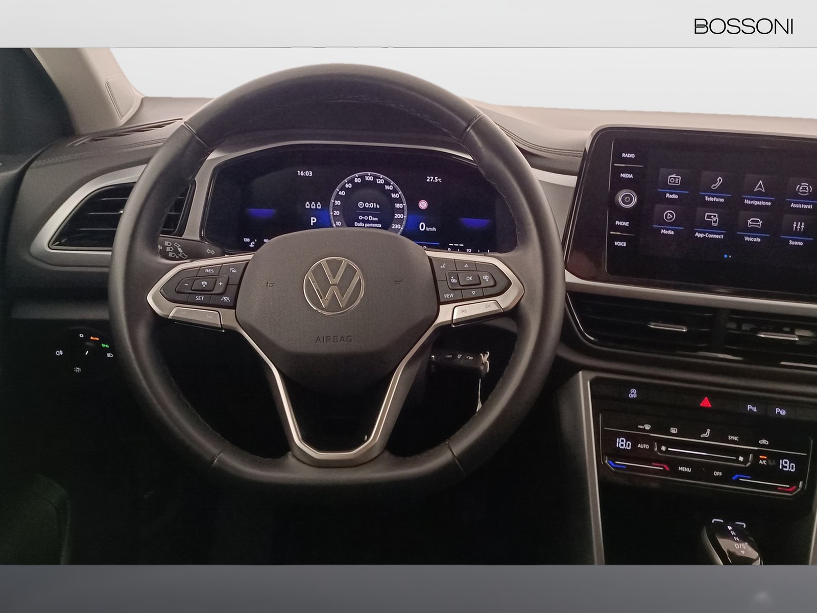 4 - Volkswagen T-Roc 1.5 tsi act life dsg