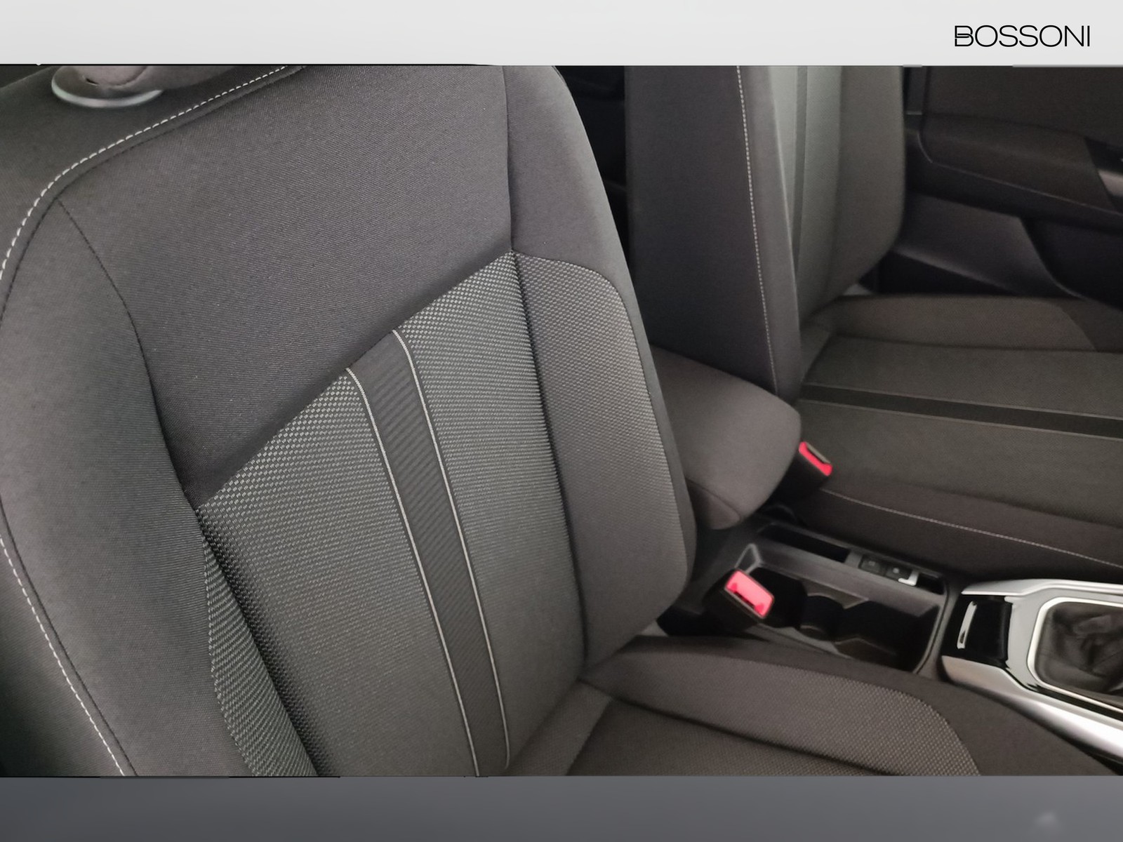 24 - Volkswagen T-Roc 1.5 tsi act life dsg