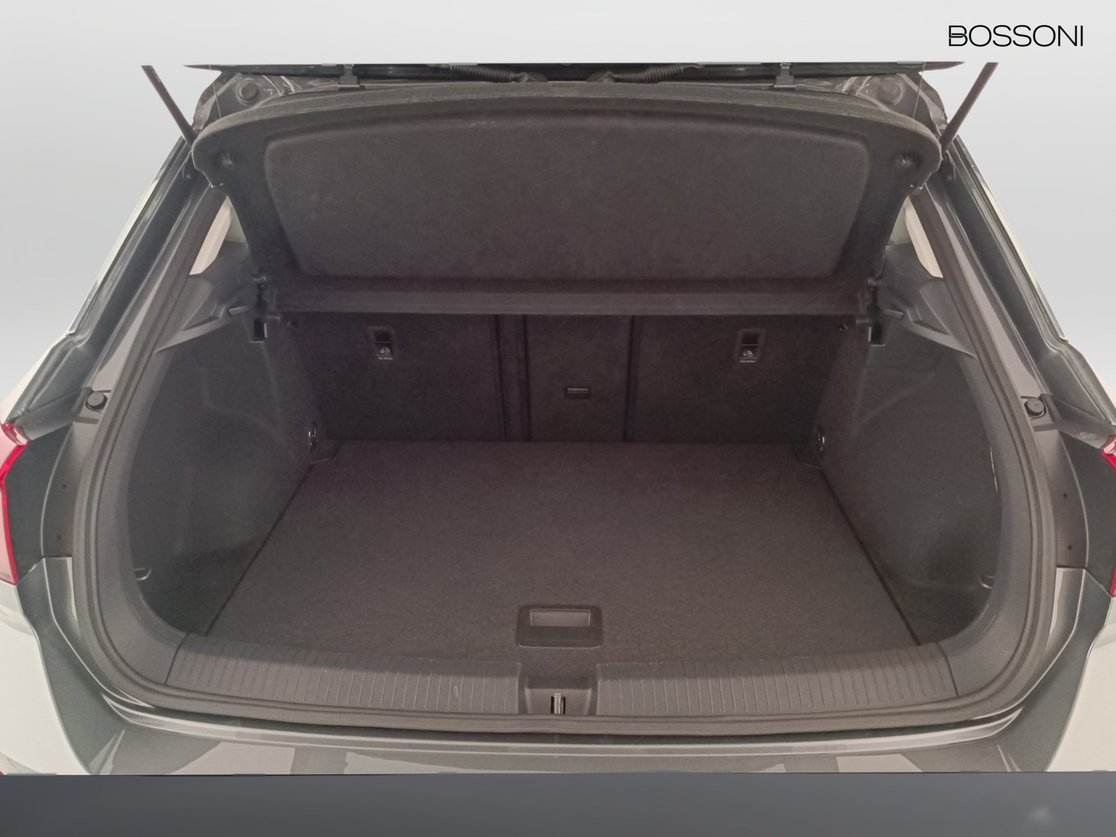 27 - Volkswagen T-Roc 1.5 tsi act life dsg