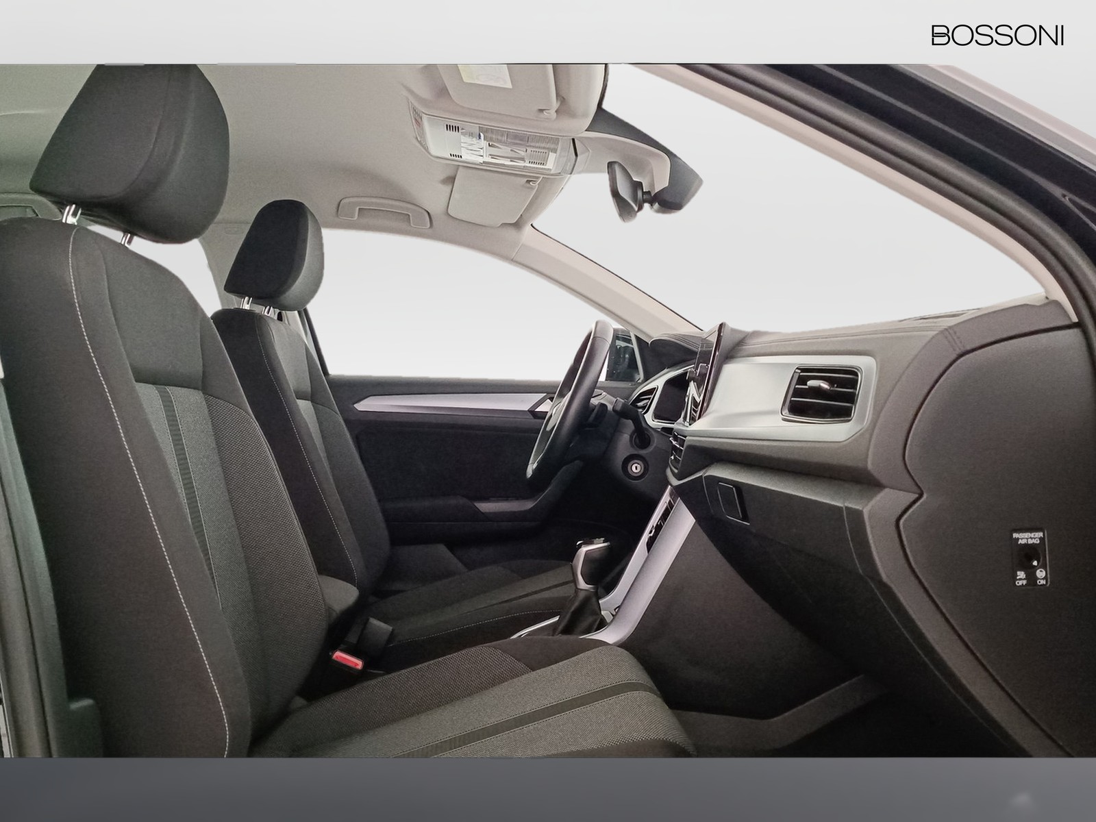 8 - Volkswagen T-Roc 2.0 tdi scr 150cv life dsg