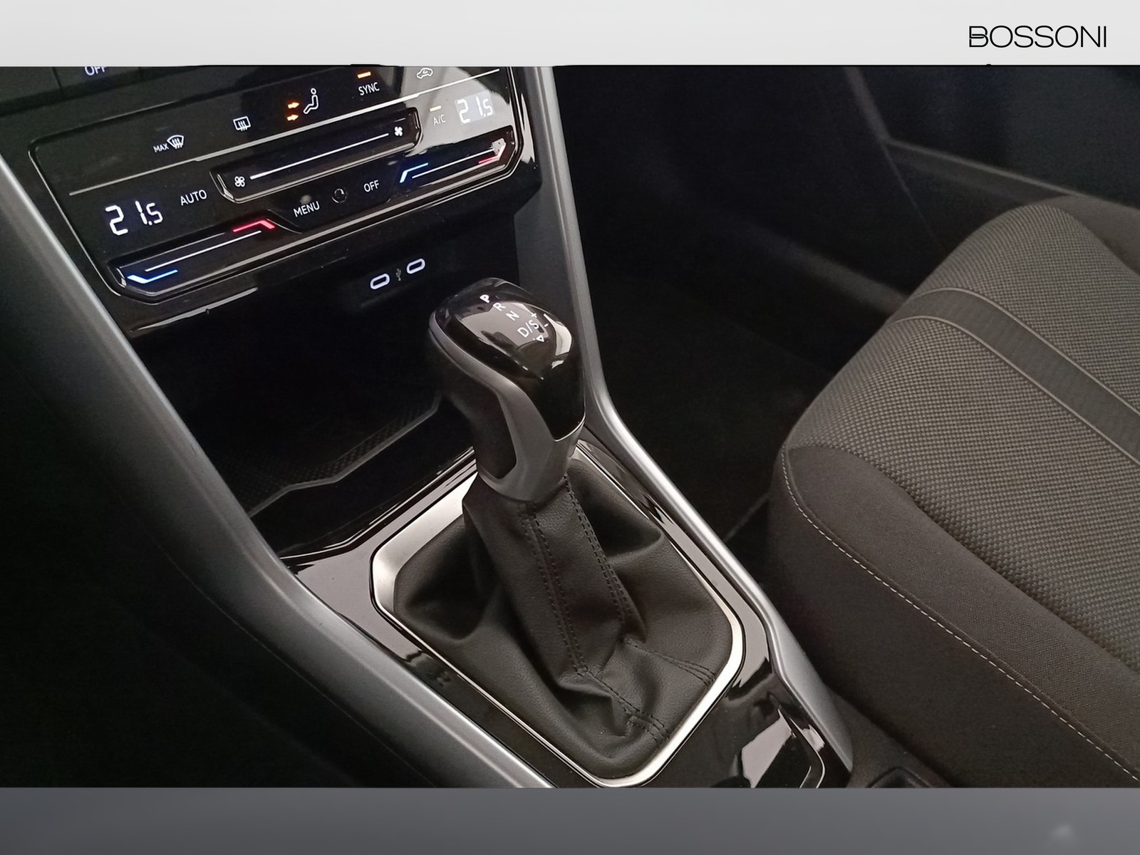 12 - Volkswagen T-Roc 2.0 tdi scr 150cv life dsg