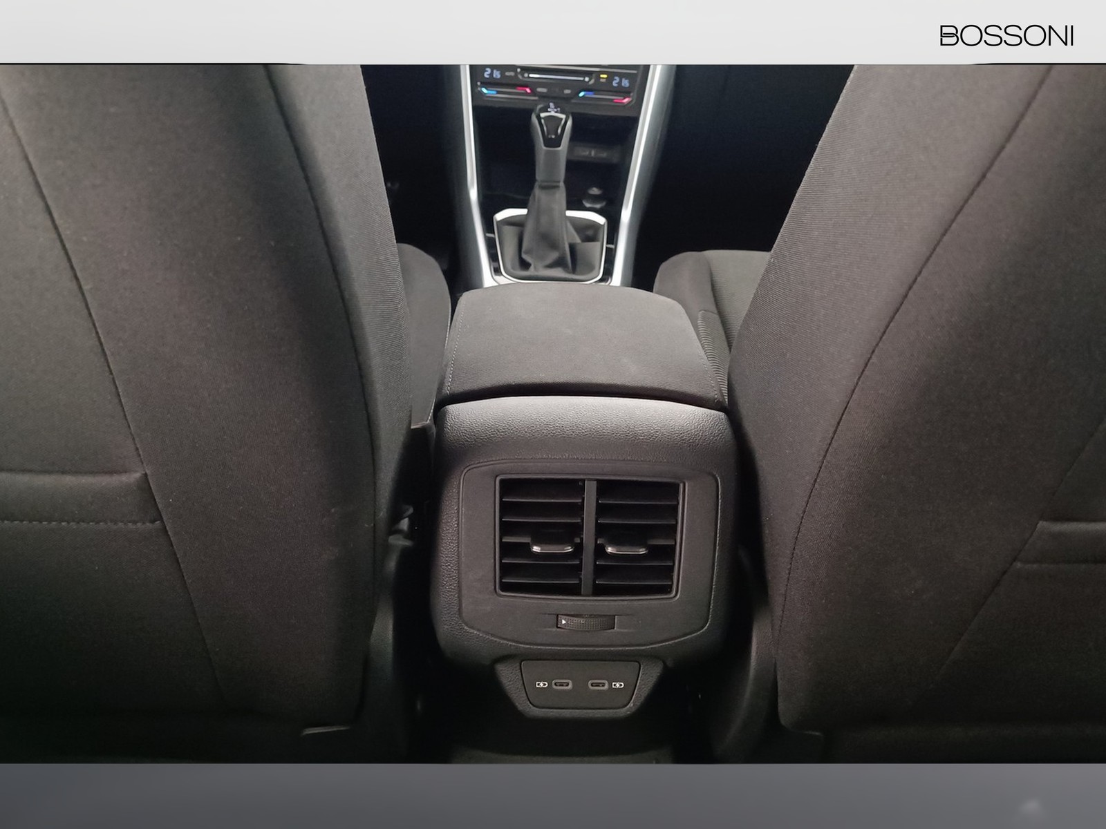 34 - Volkswagen T-Roc 2.0 tdi scr 150cv life dsg