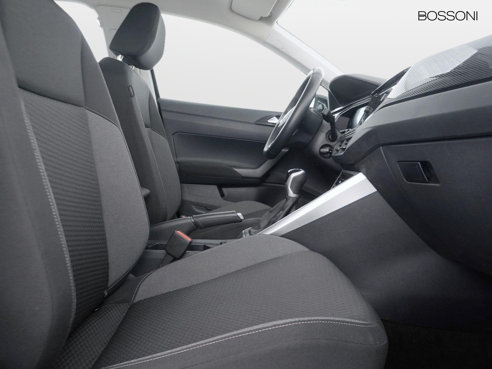 8 - Volkswagen Taigo 1.0 tsi 115cv life