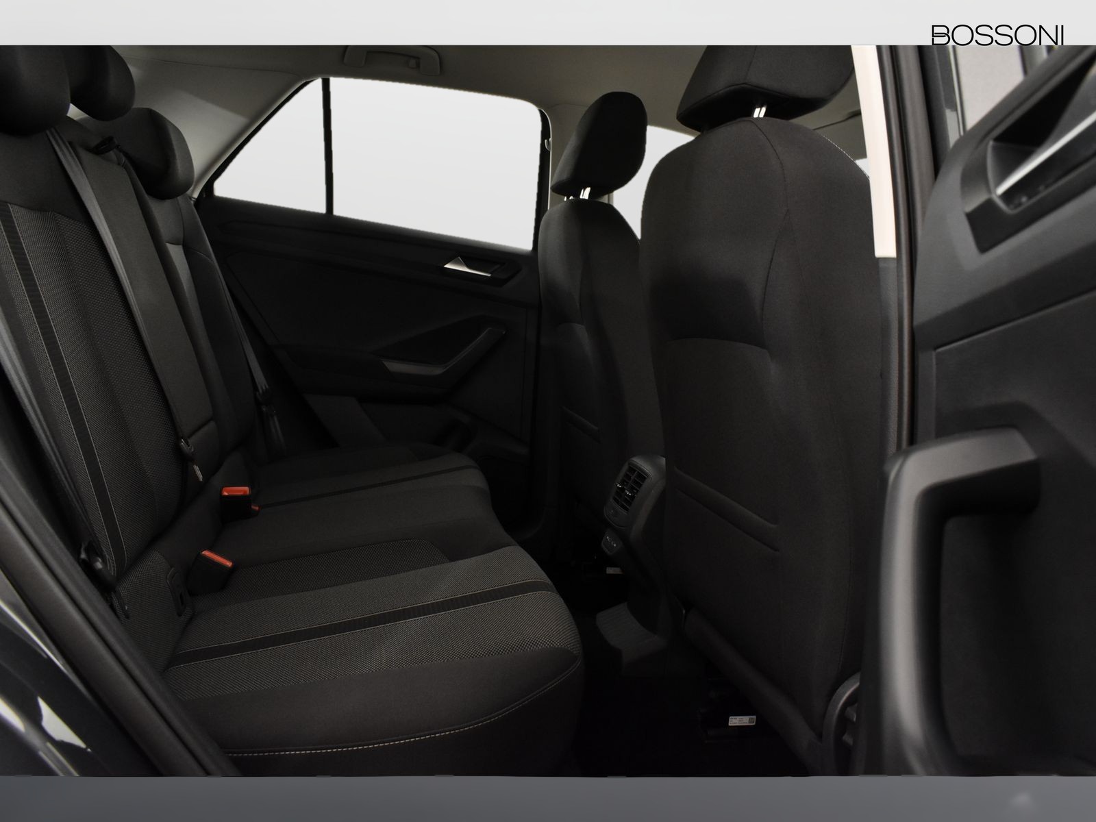 9 - Volkswagen T-Roc 2.0 tdi scr 150cv life dsg