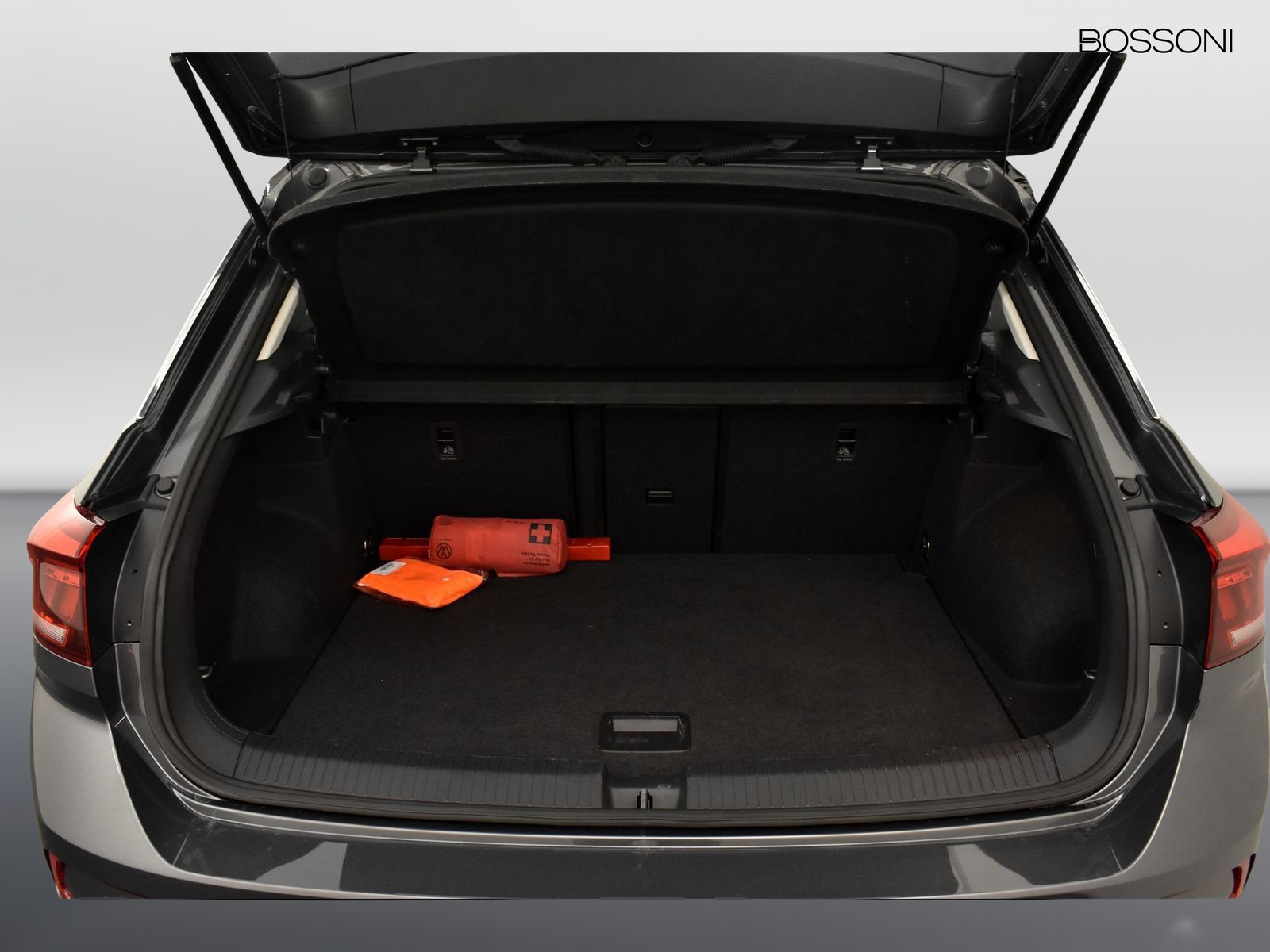 10 - Volkswagen T-Roc 2.0 tdi scr 150cv life dsg