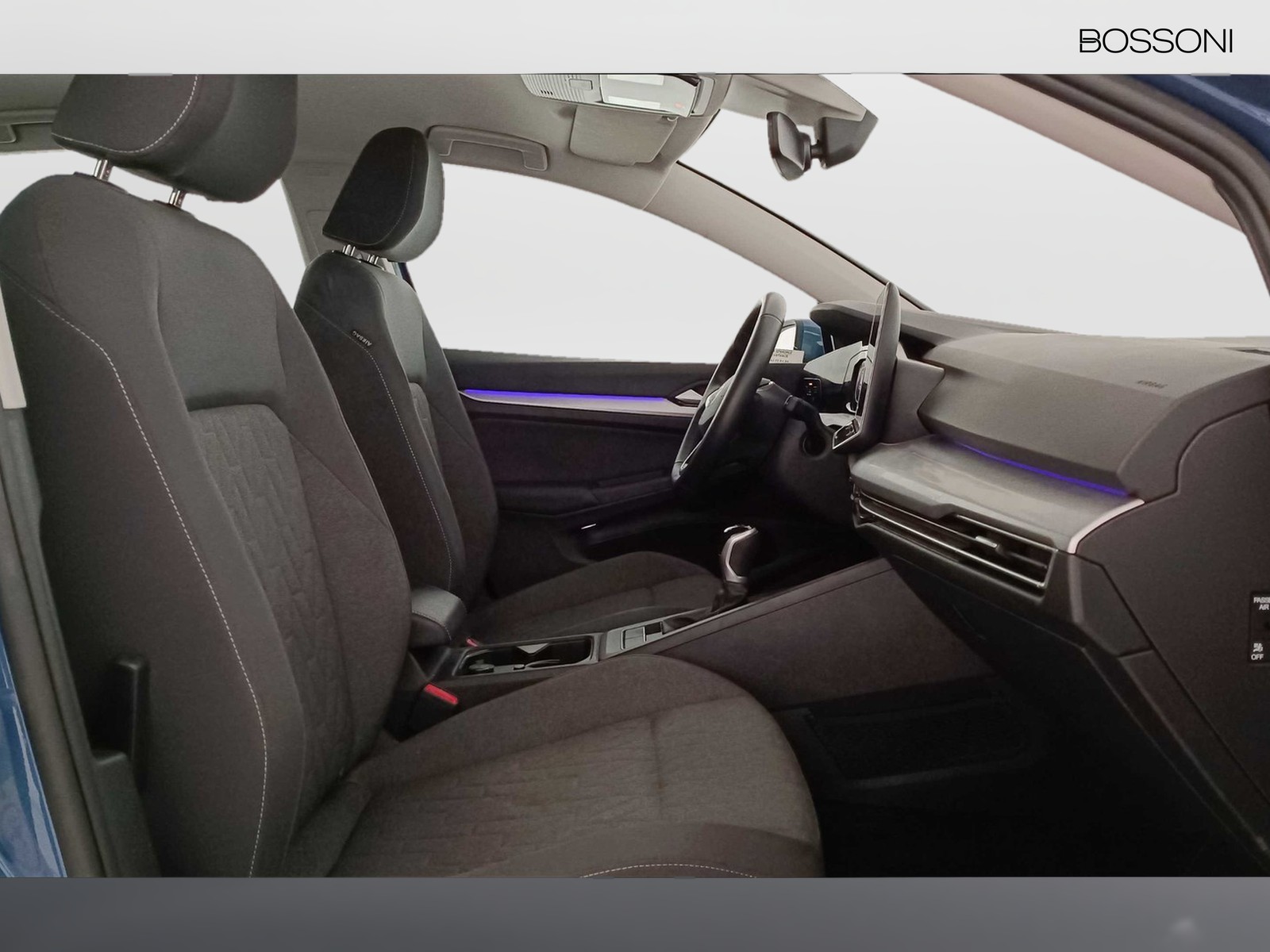 8 - Volkswagen Golf 2.0 tdi scr 115cv life
