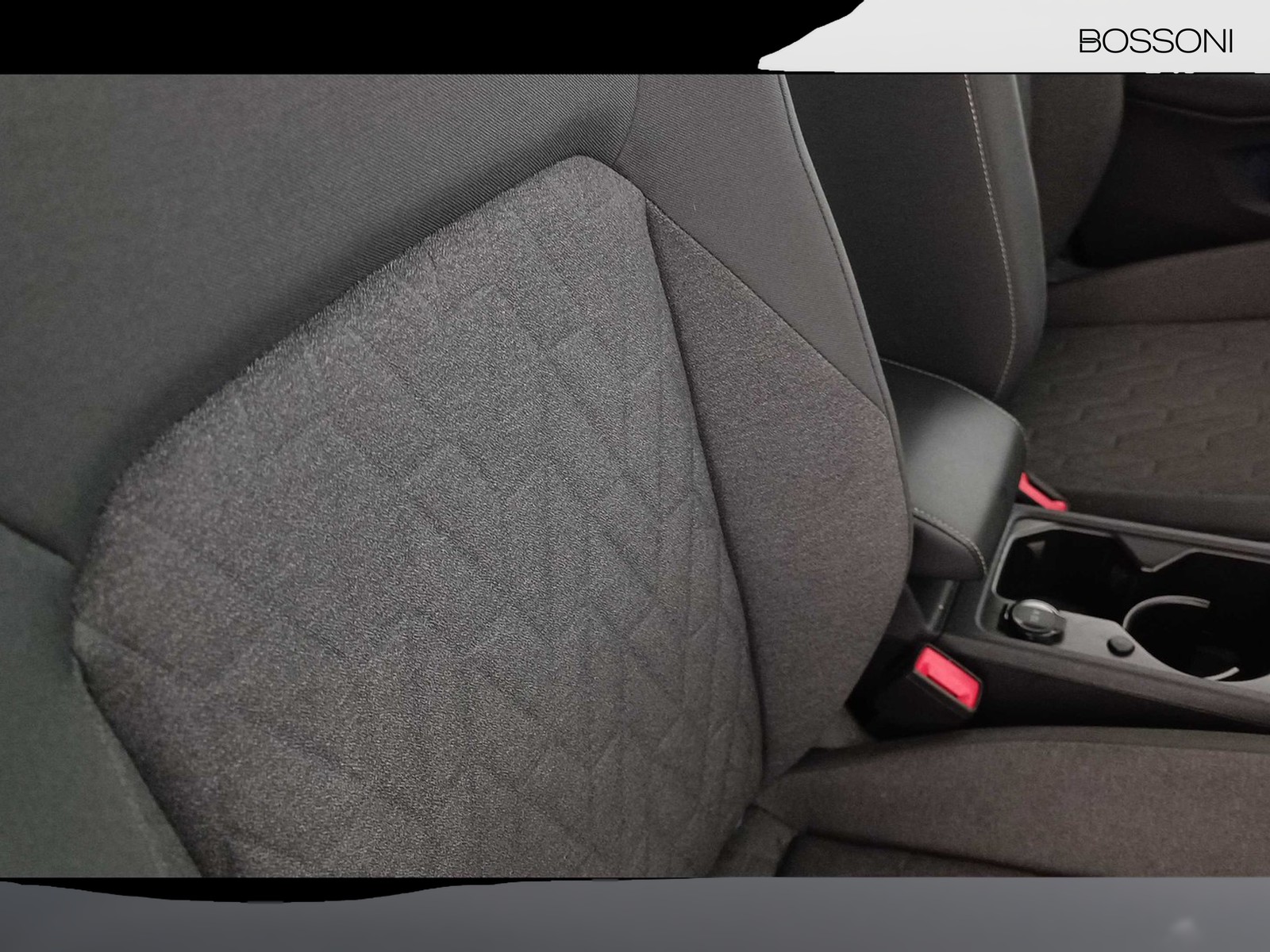 32 - Volkswagen Golf 2.0 tdi scr 115cv life