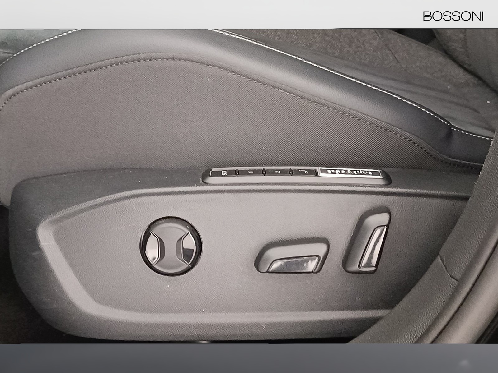 26 - Volkswagen Golf 2.0 tdi scr 150cv style dsg
