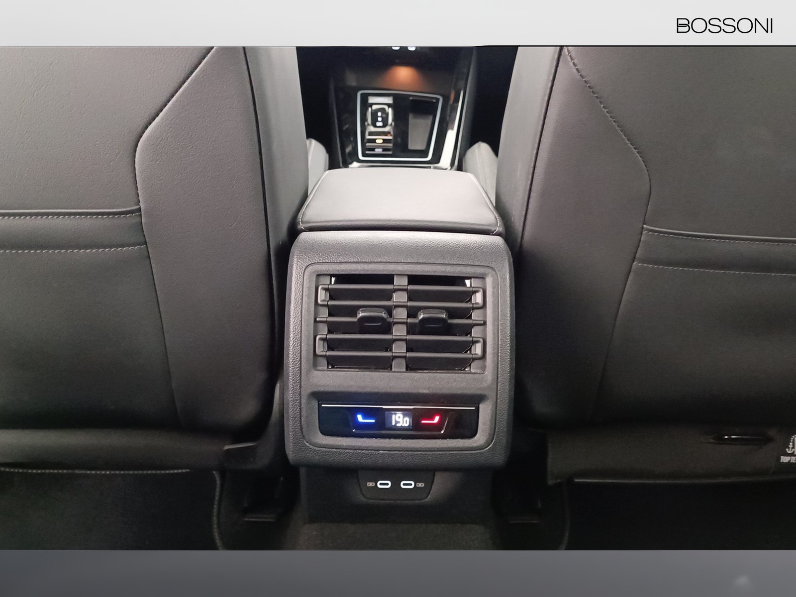28 - Volkswagen Golf 2.0 tdi scr 150cv style dsg