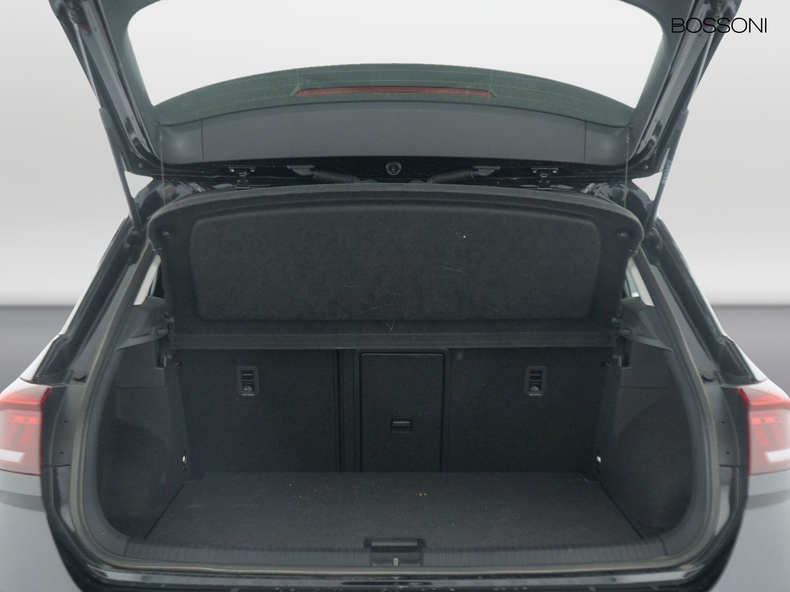 10 - Volkswagen T-Roc 2.0 tdi scr 150cv life dsg