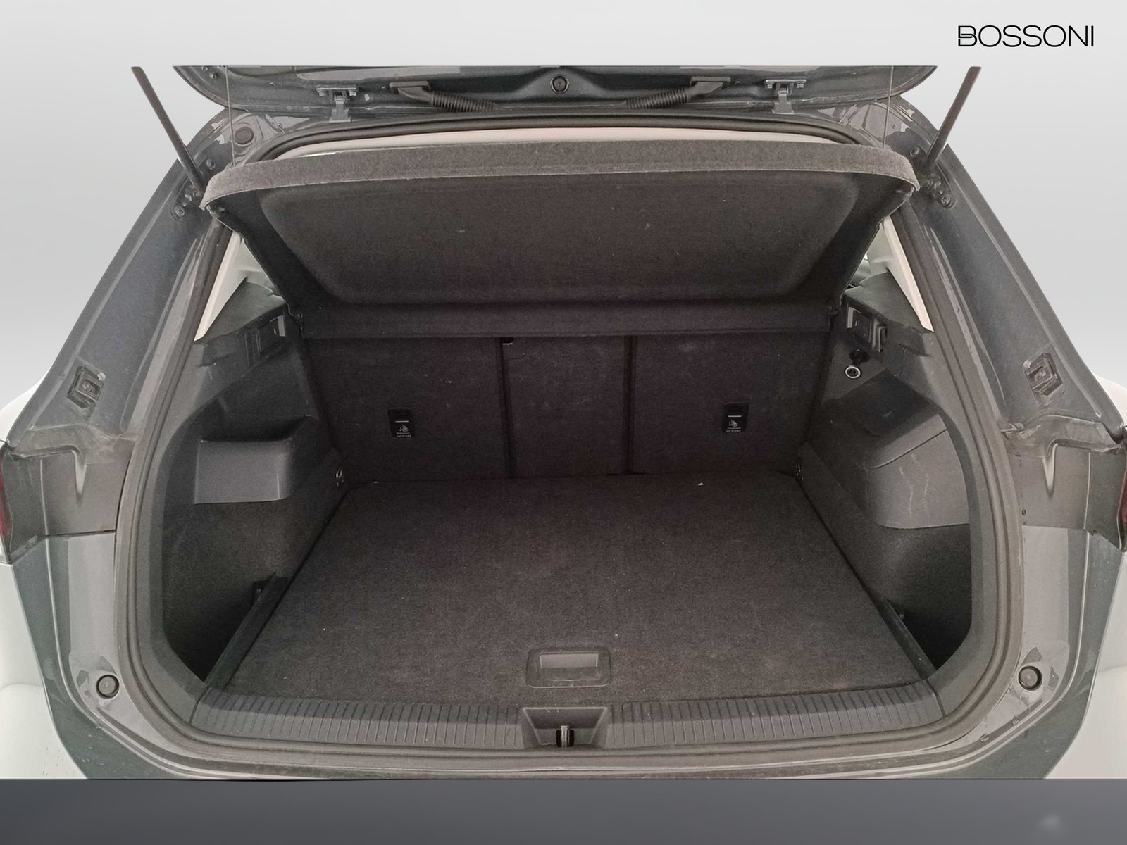 10 - Volkswagen Tiguan 2.0 tdi scr 150cv life dsg