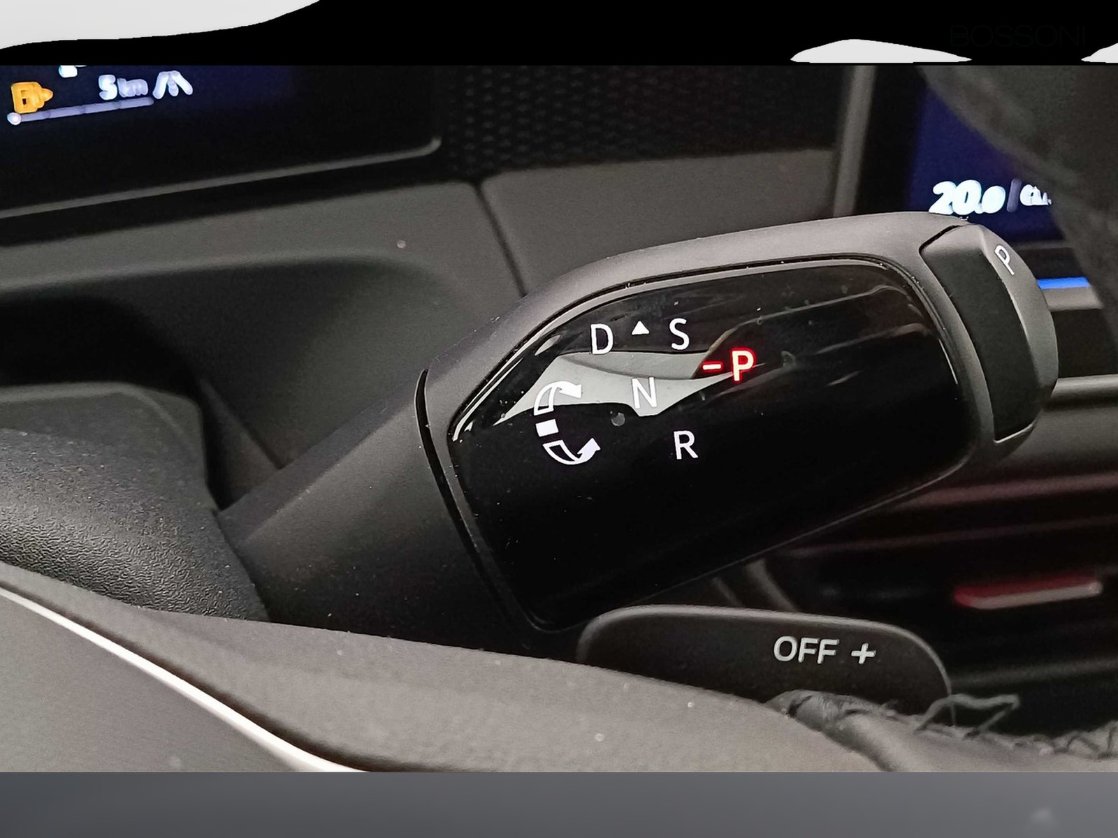 12 - Volkswagen Tiguan 2.0 tdi scr 150cv life dsg