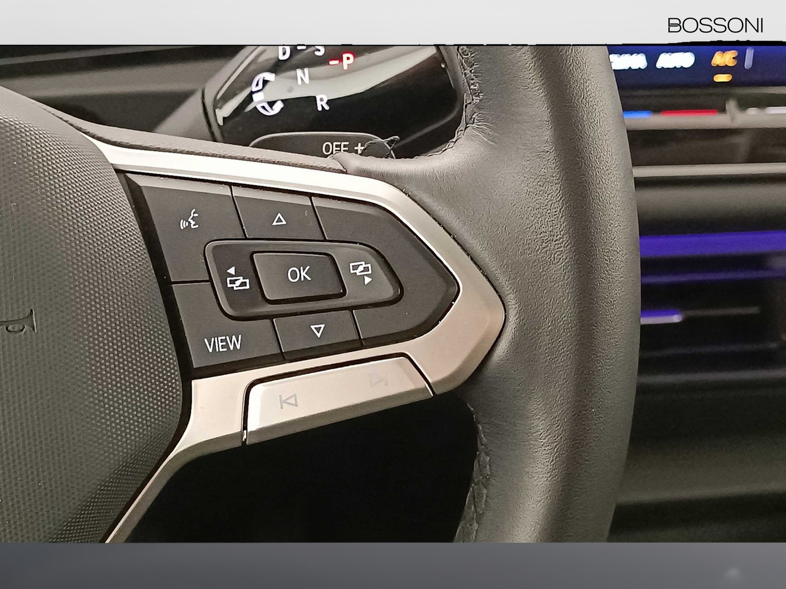 26 - Volkswagen Tiguan 2.0 tdi scr 150cv life dsg