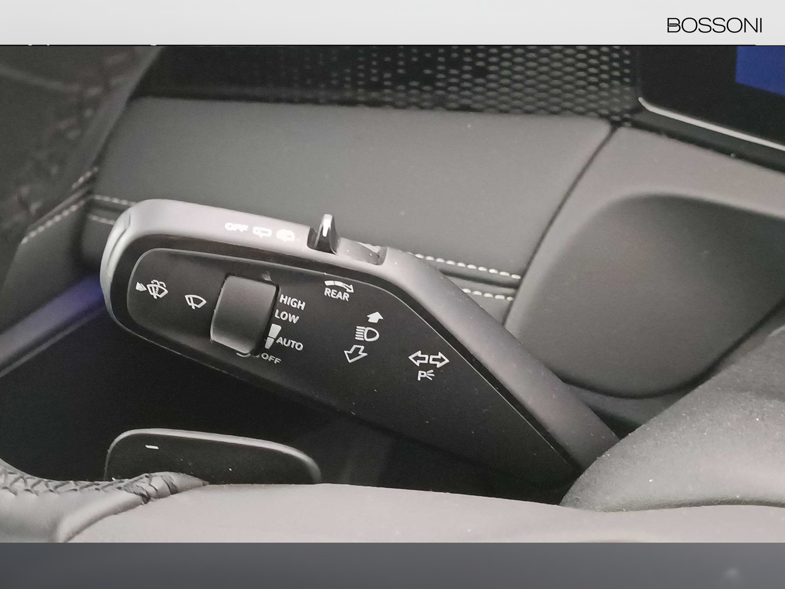 27 - Volkswagen Tiguan 2.0 tdi scr 150cv life dsg