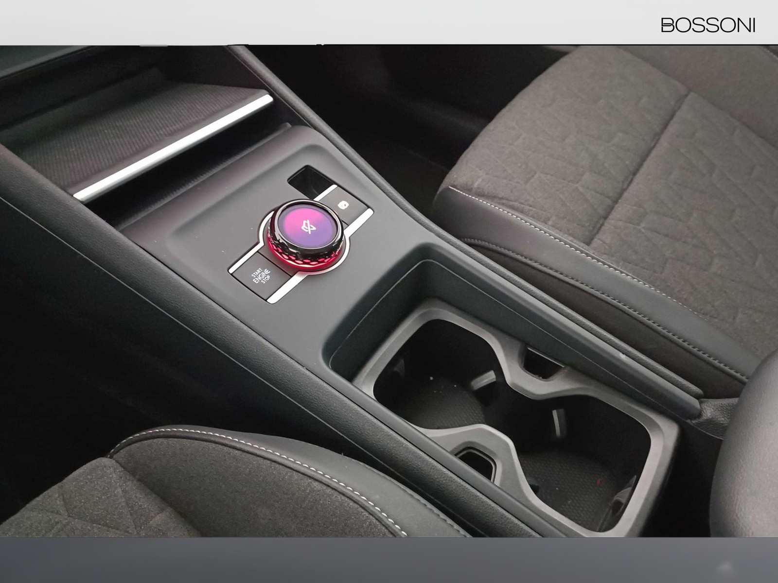 32 - Volkswagen Tiguan 2.0 tdi scr 150cv life dsg
