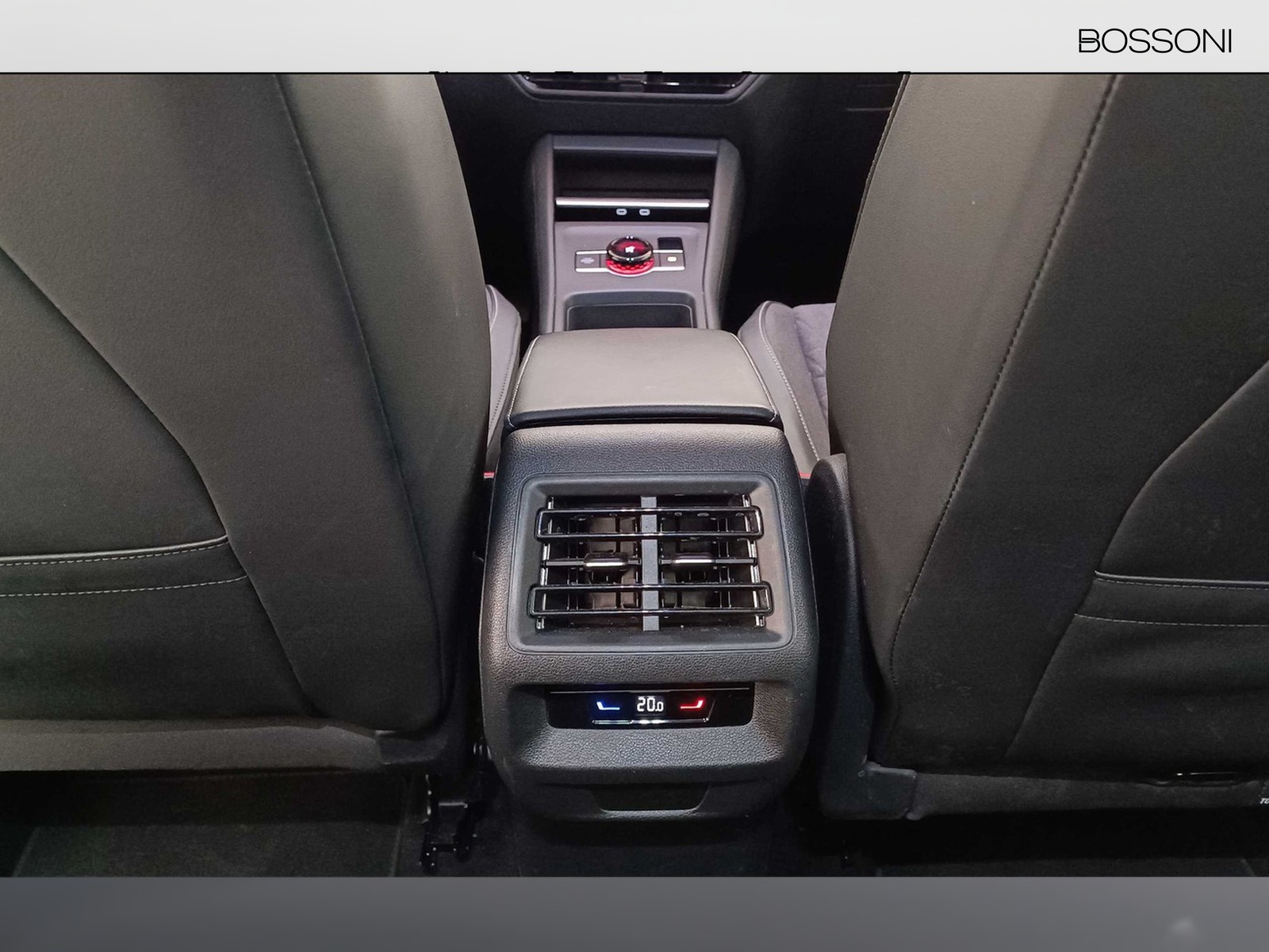 36 - Volkswagen Tiguan 2.0 tdi scr 150cv life dsg