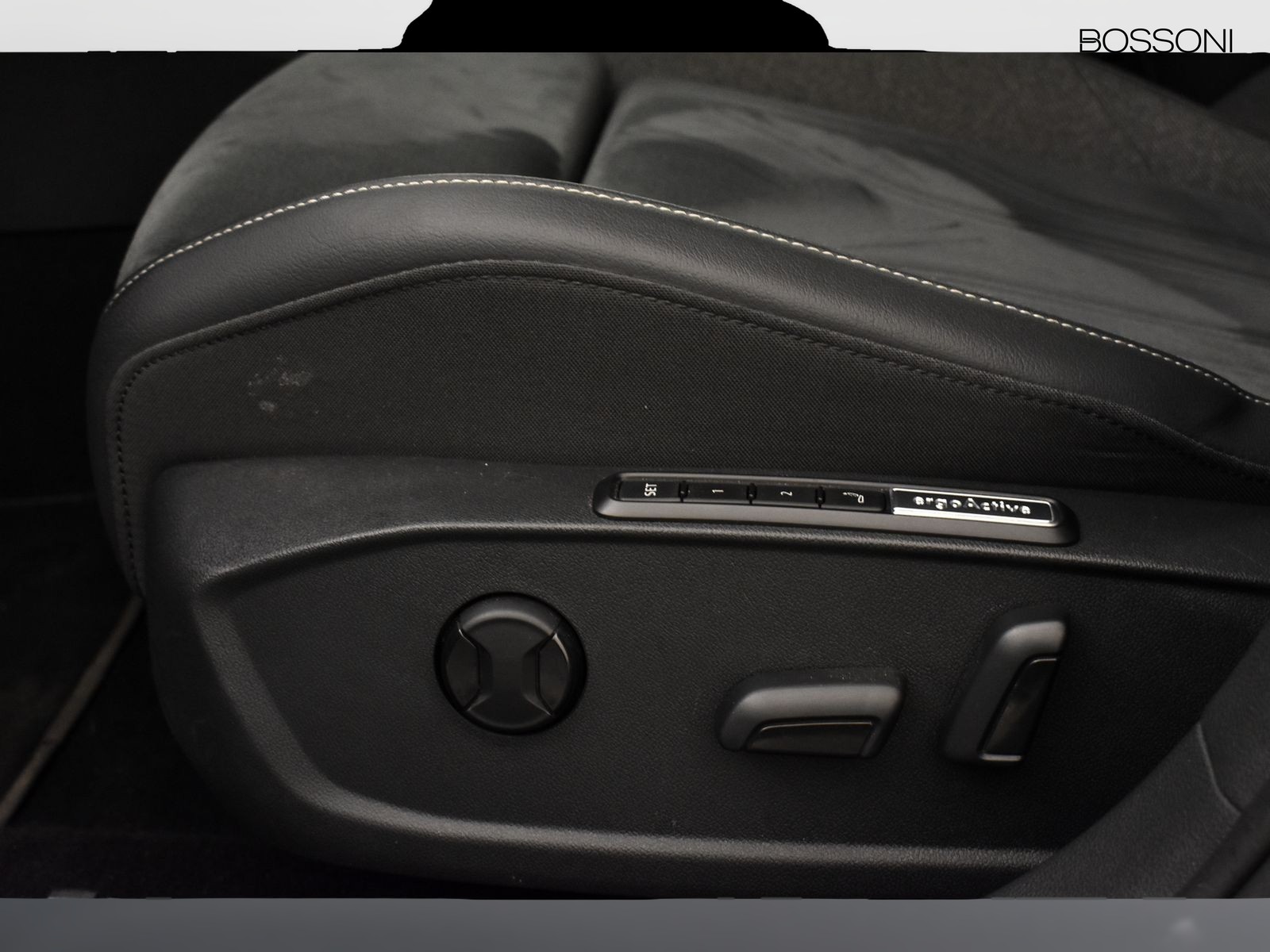 16 - Volkswagen Golf 2.0 tdi scr 150cv style dsg