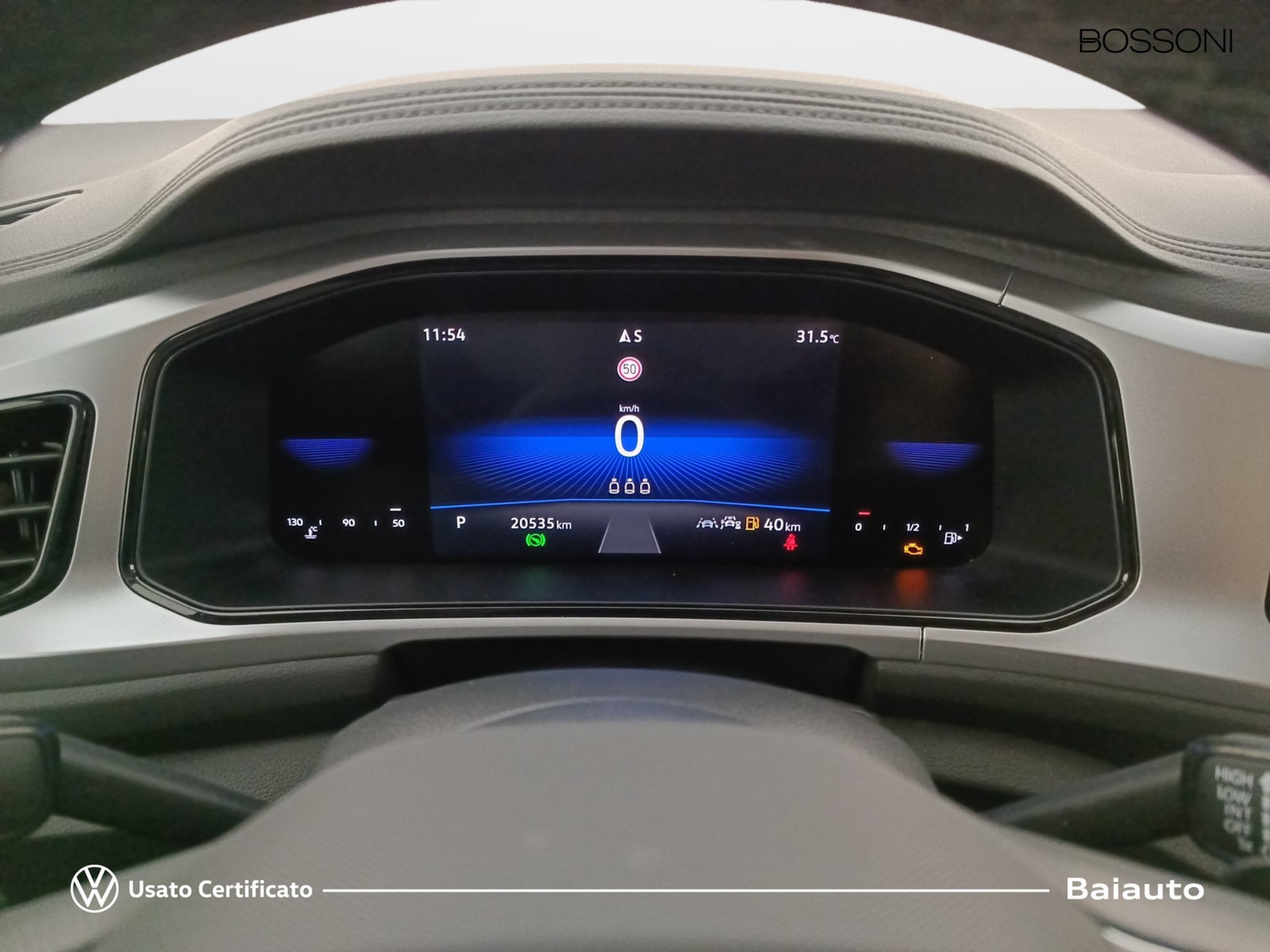 9 - Volkswagen T-Roc 2.0 tdi scr 150cv life dsg
