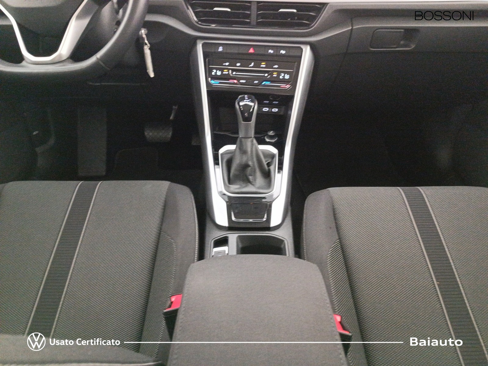 14 - Volkswagen T-Roc 2.0 tdi scr 150cv life dsg