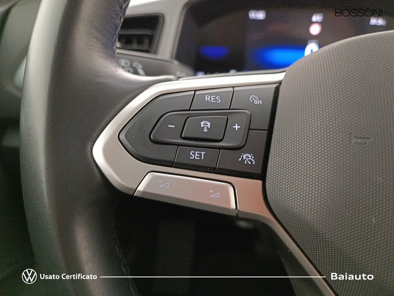 15 - Volkswagen T-Roc 2.0 tdi scr 150cv life dsg