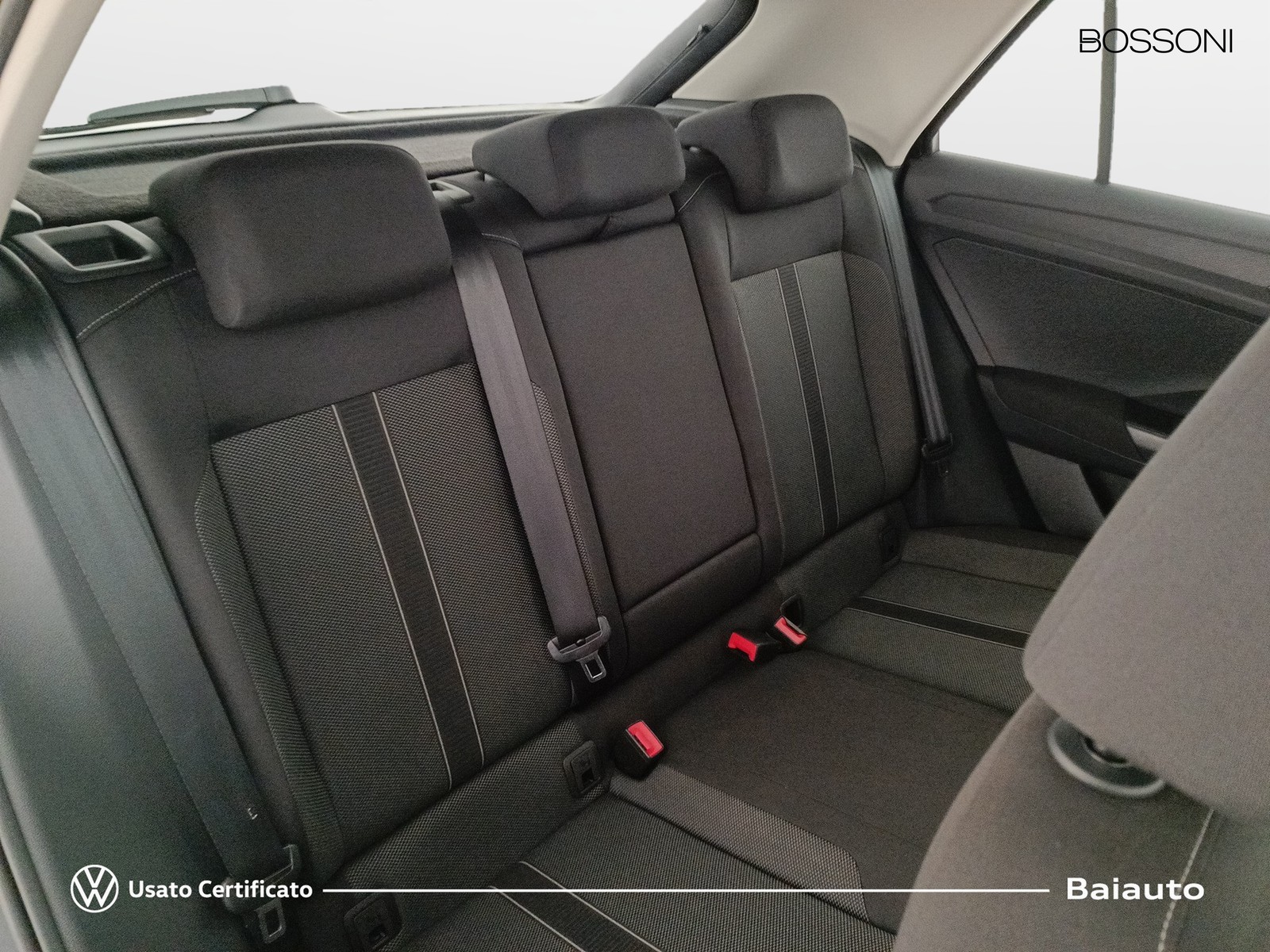 21 - Volkswagen T-Roc 2.0 tdi scr 150cv life dsg