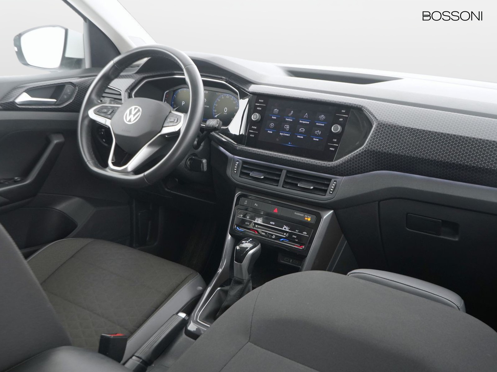 6 - Volkswagen T-Cross 1.0 tsi 110cv advanced dsg