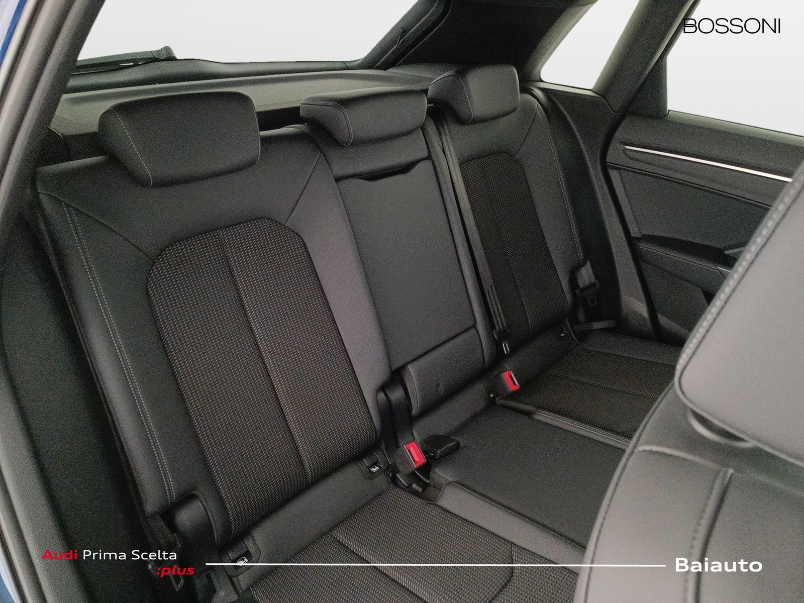 23 - Audi Q3 35 2.0 tdi s line edition s tronic