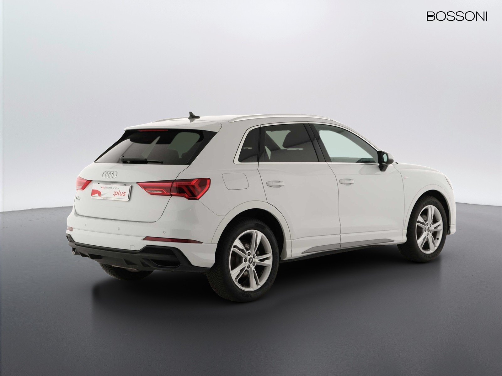 2 - Audi Q3 35 2.0 tdi s line edition s tronic