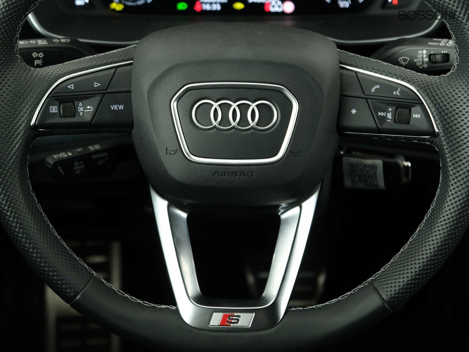 10 - Audi Q3 35 2.0 tdi s line edition s tronic