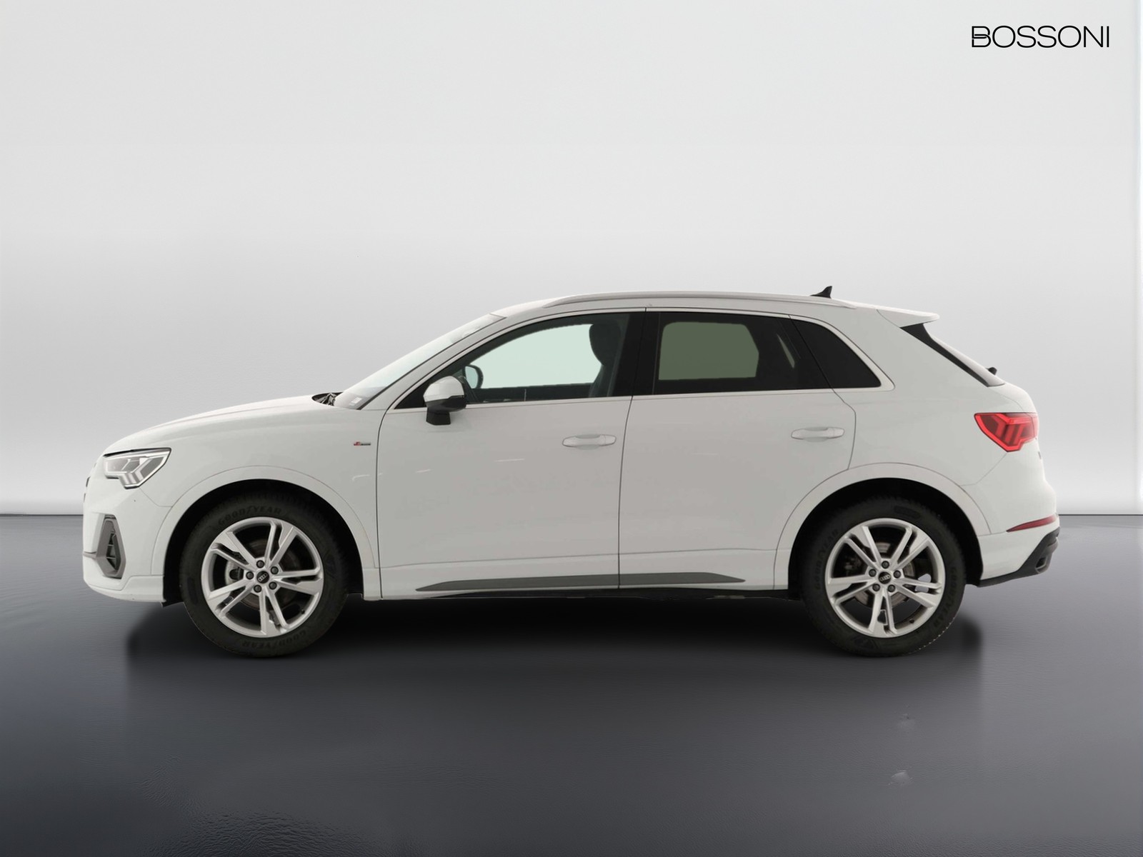 16 - Audi Q3 35 2.0 tdi s line edition s tronic
